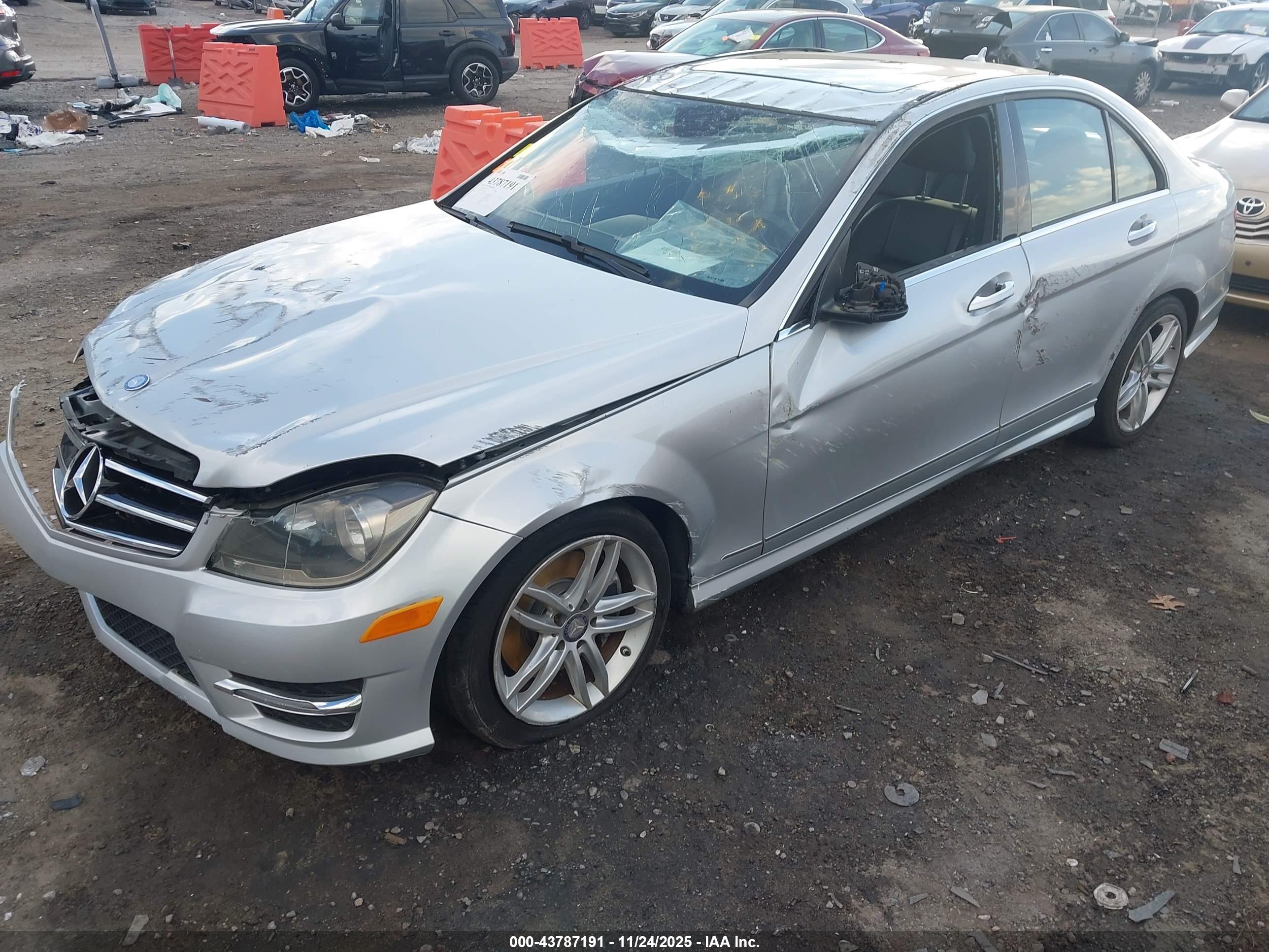 MERCEDES-BENZ C image 2