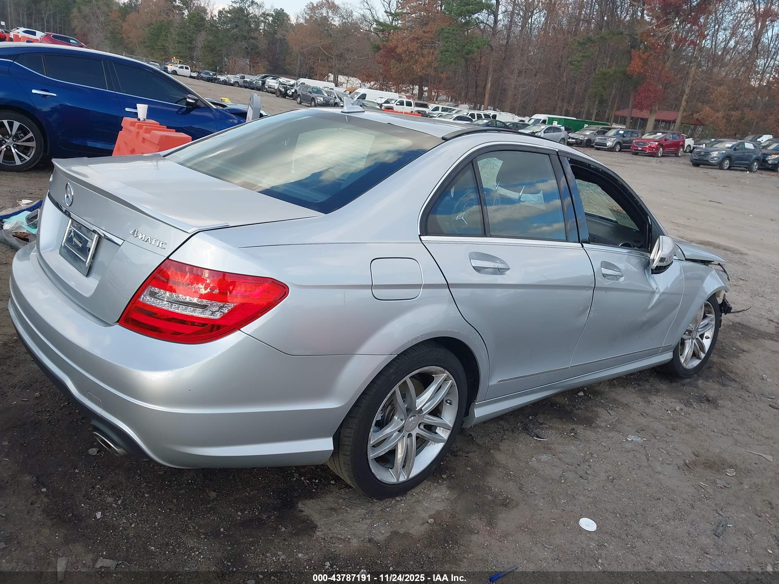 MERCEDES-BENZ C image 4