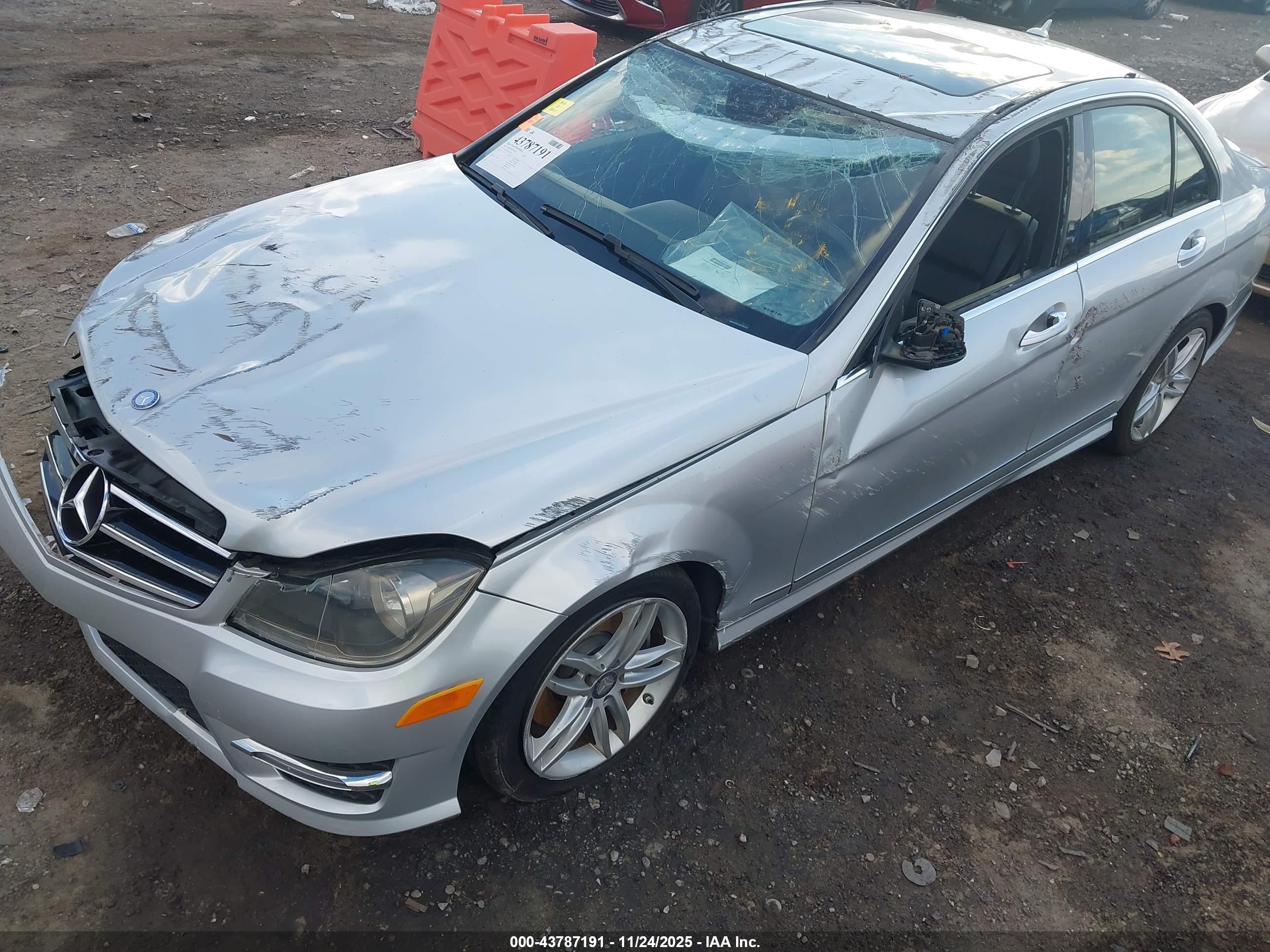 MERCEDES-BENZ C image 6