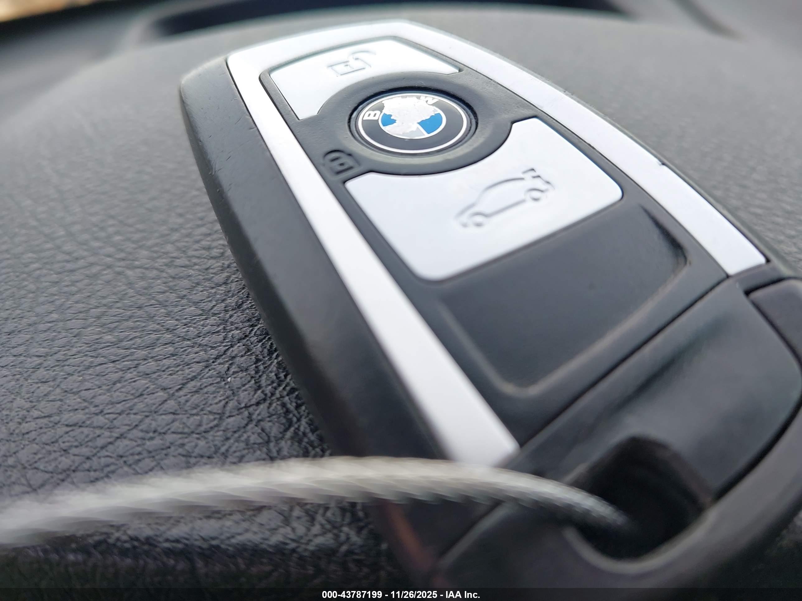 BMW 328I image 11