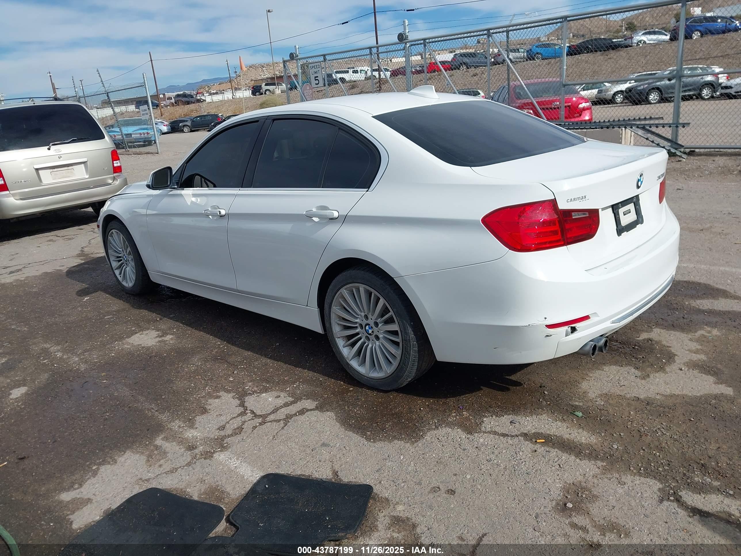 BMW 328I image 3
