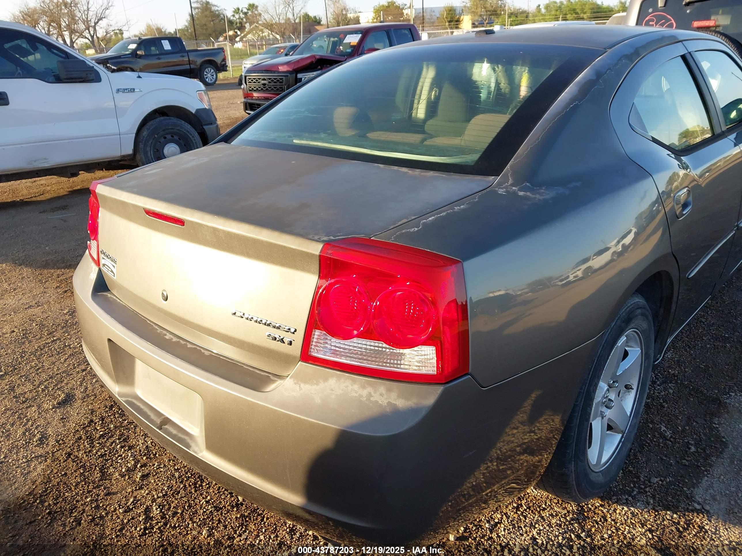 DODGE CHARGER image 6
