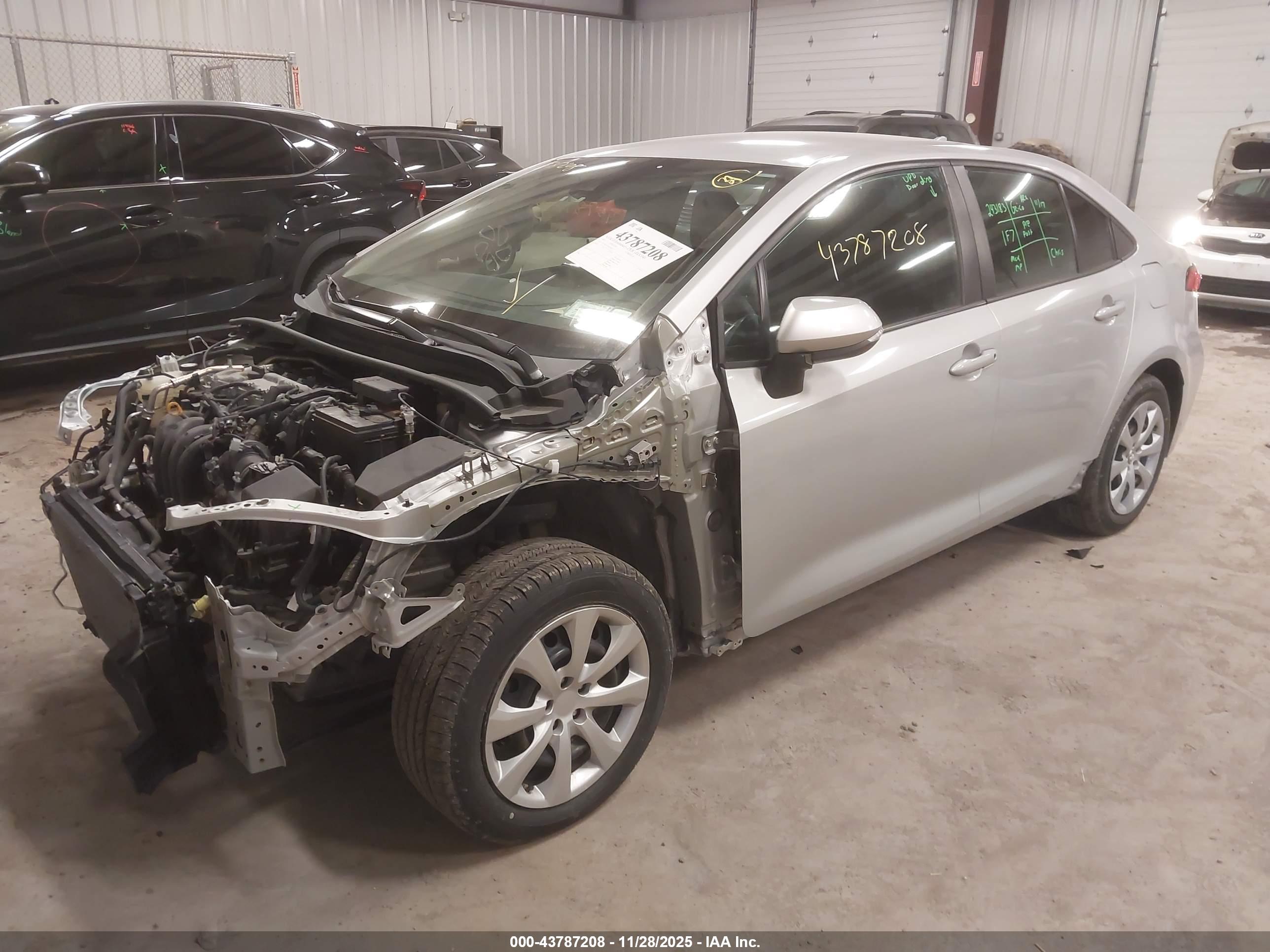 TOYOTA COROLLA image 2