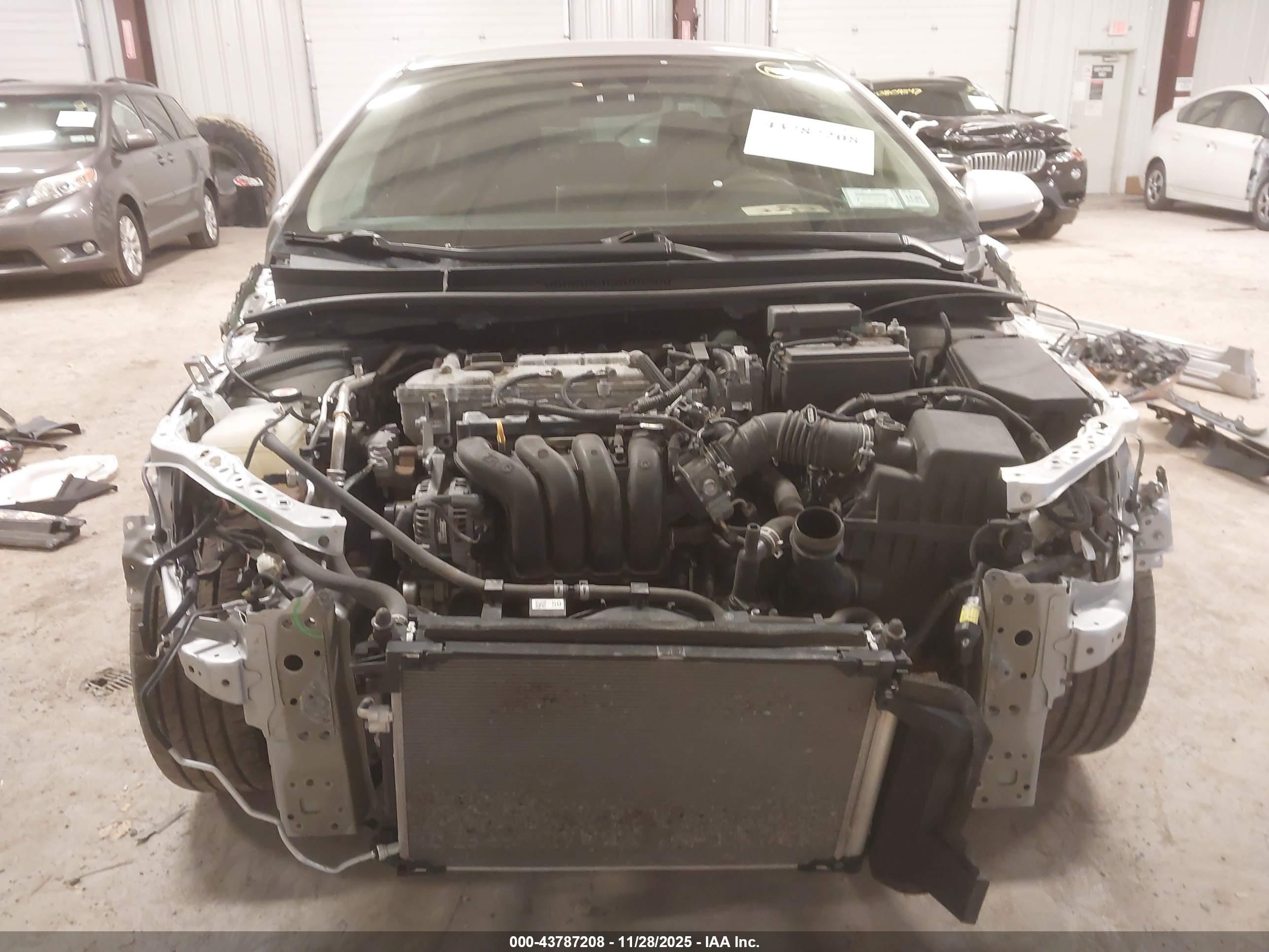 TOYOTA COROLLA image 6