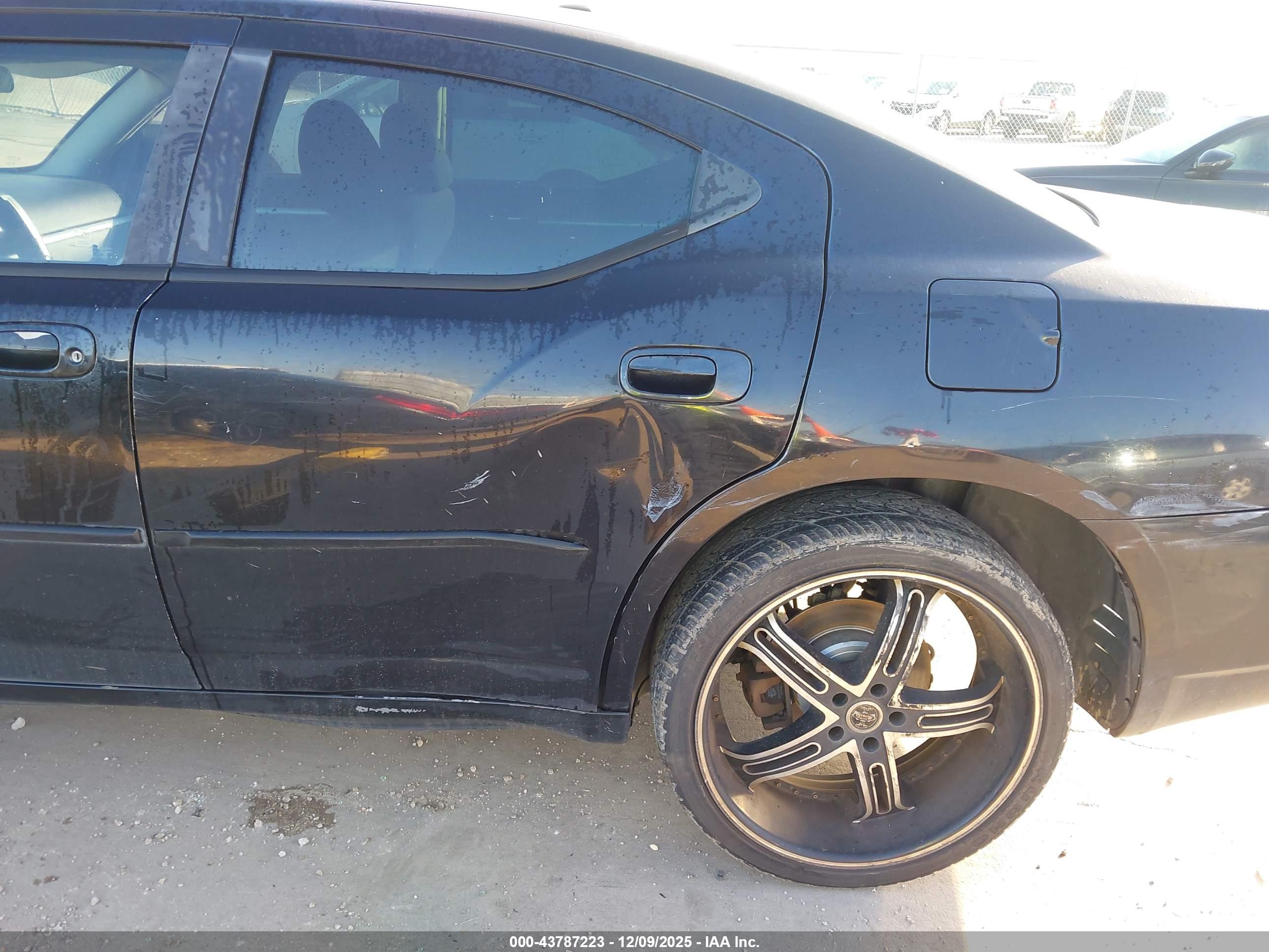 DODGE CHARGER image 6
