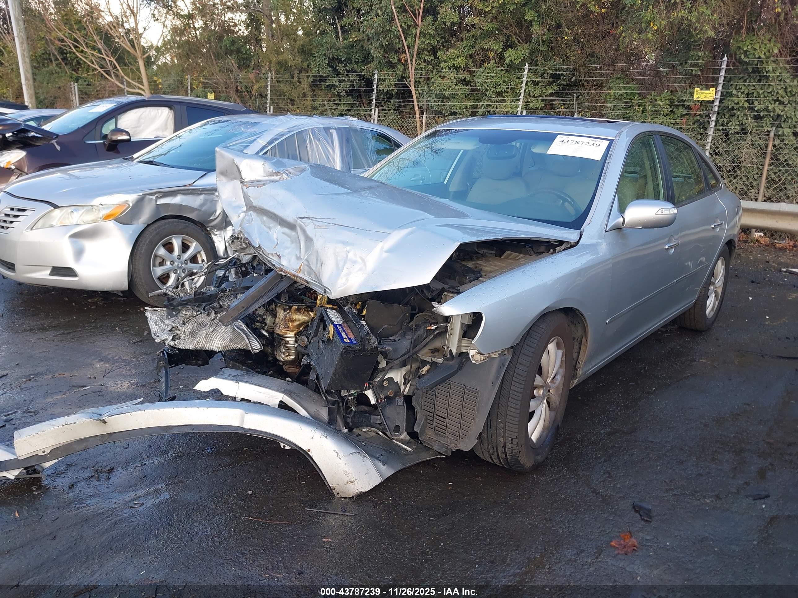 HYUNDAI AZERA image 2
