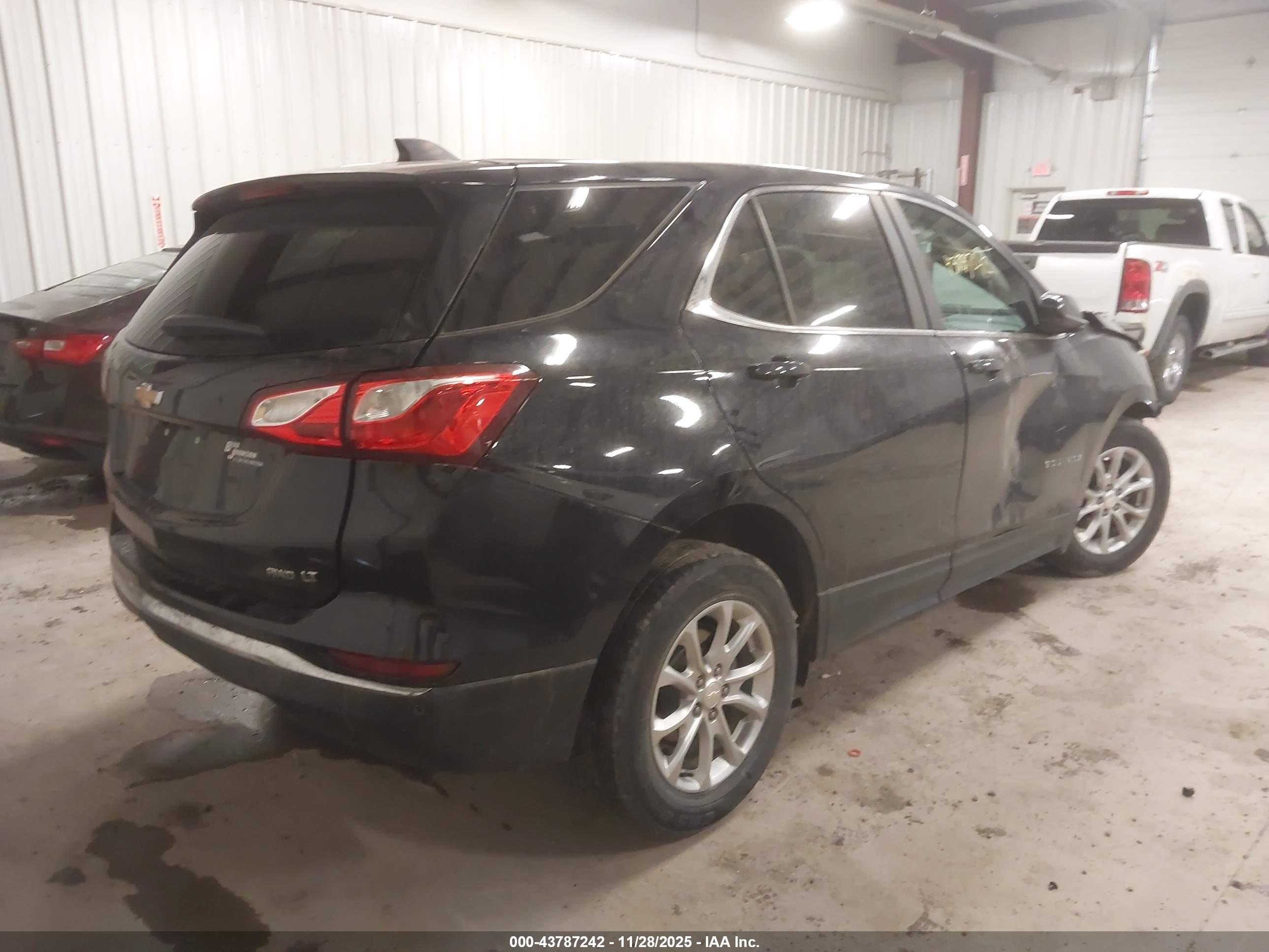 CHEVROLET EQUINOX image 4
