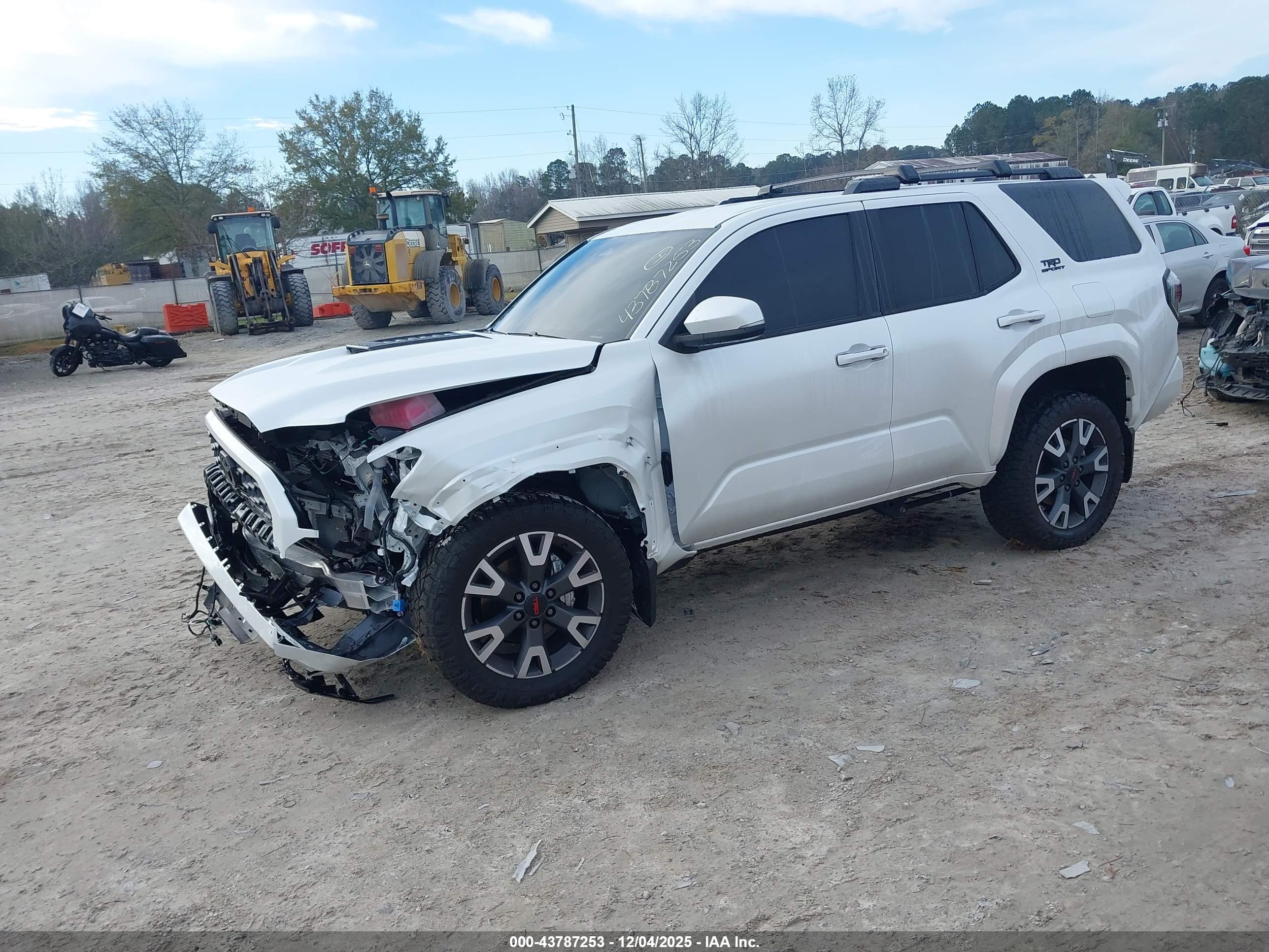 TOYOTA 4RUNNER image 2