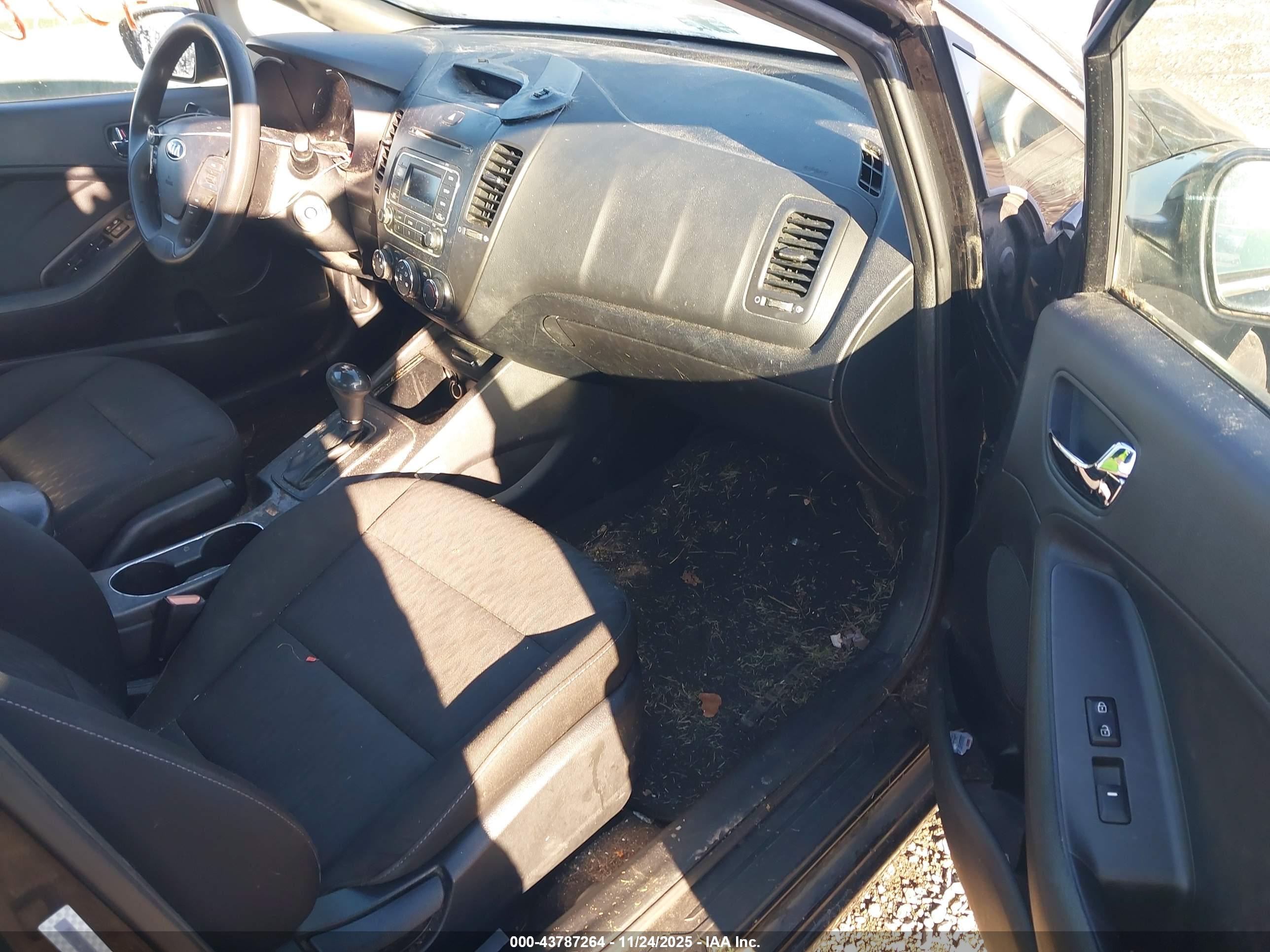 KIA FORTE image 5