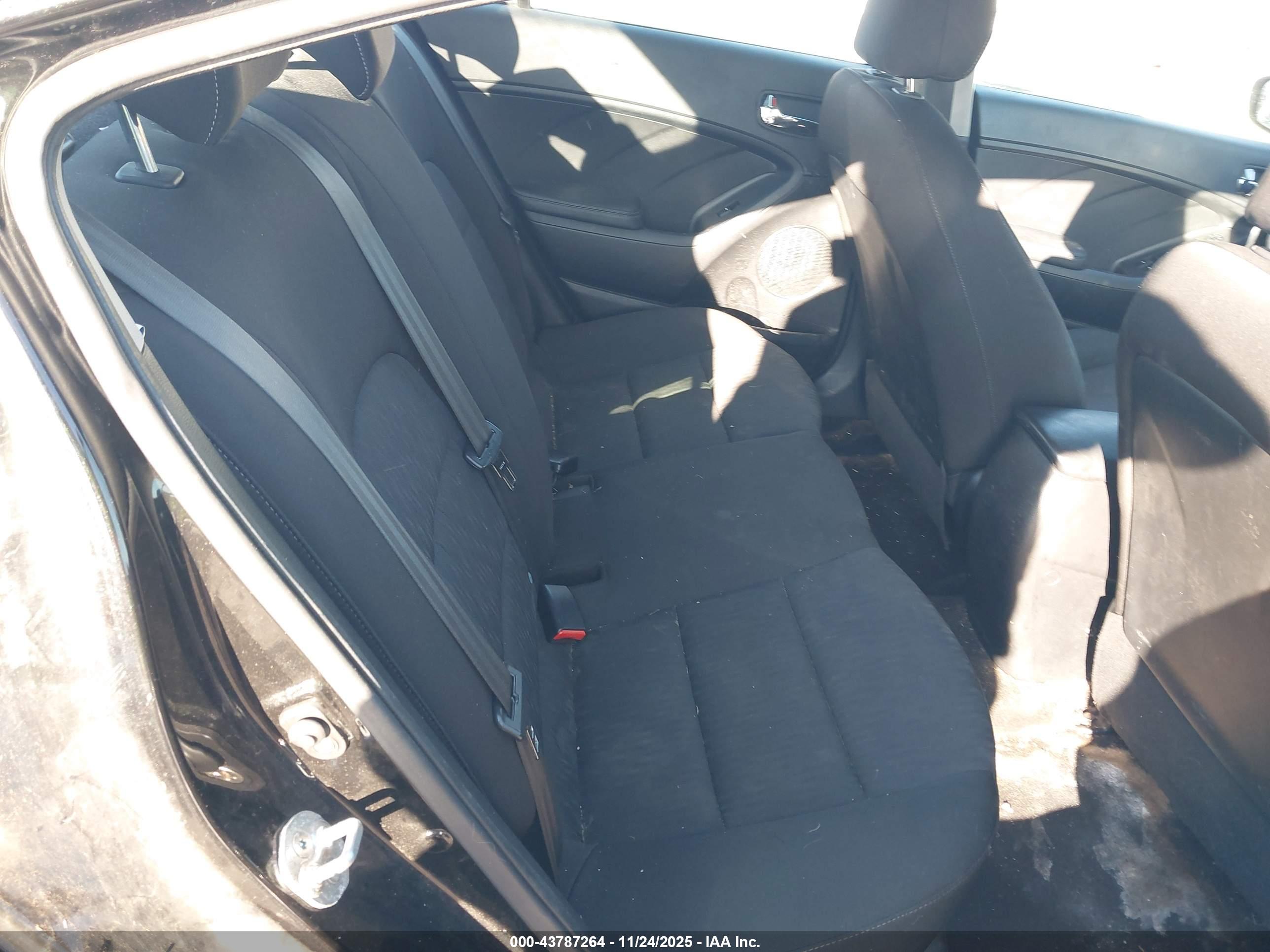 KIA FORTE image 8