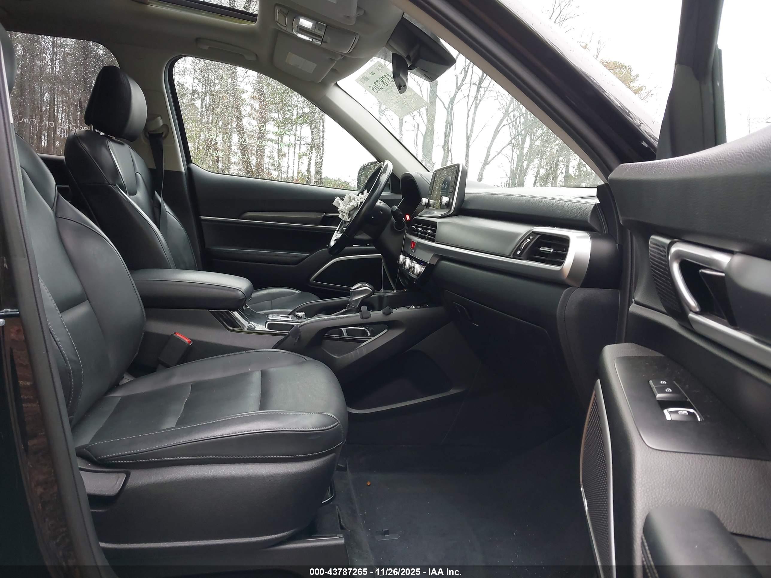 KIA TELLURIDE image 5