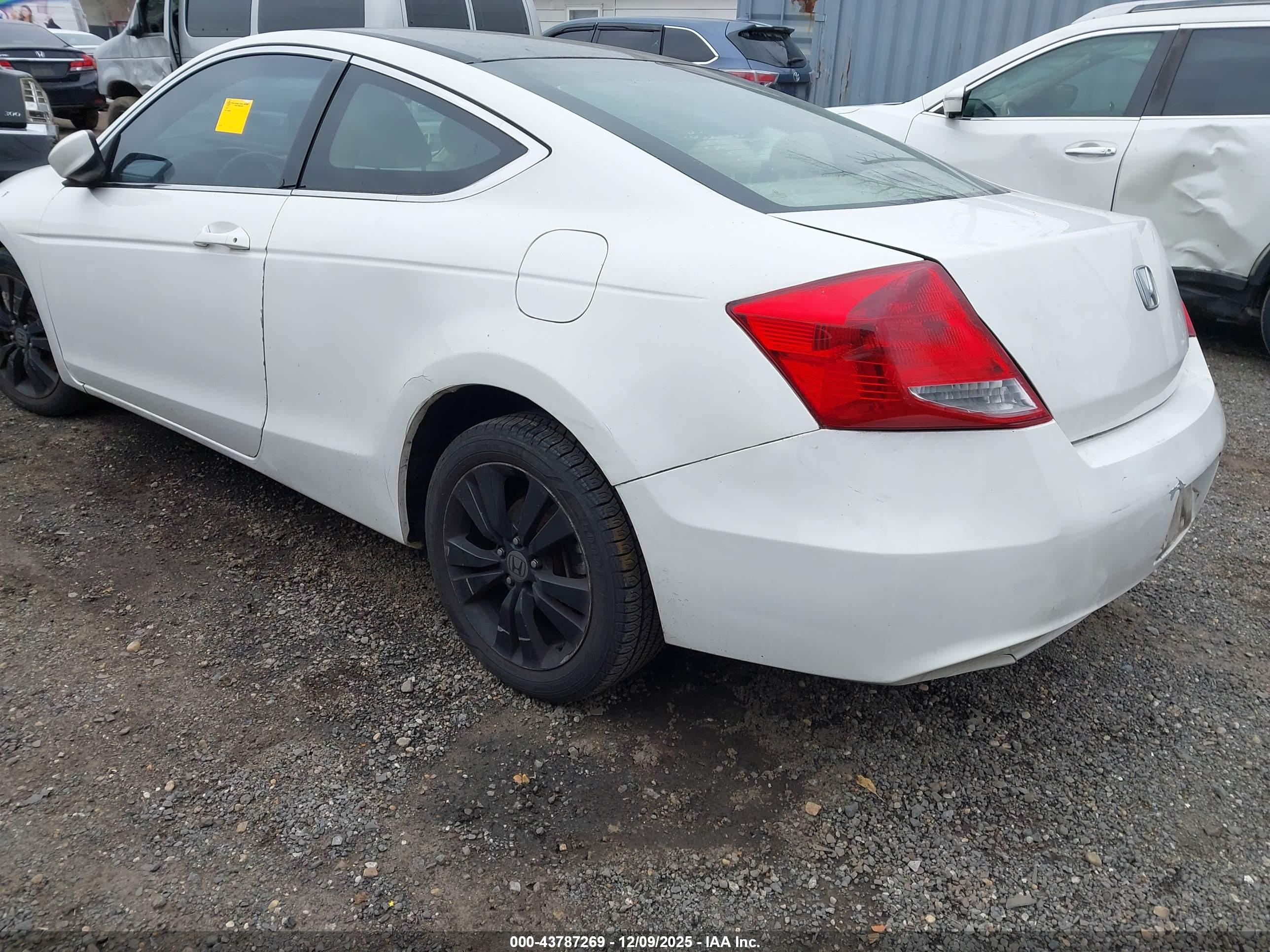HONDA ACCORD image 3