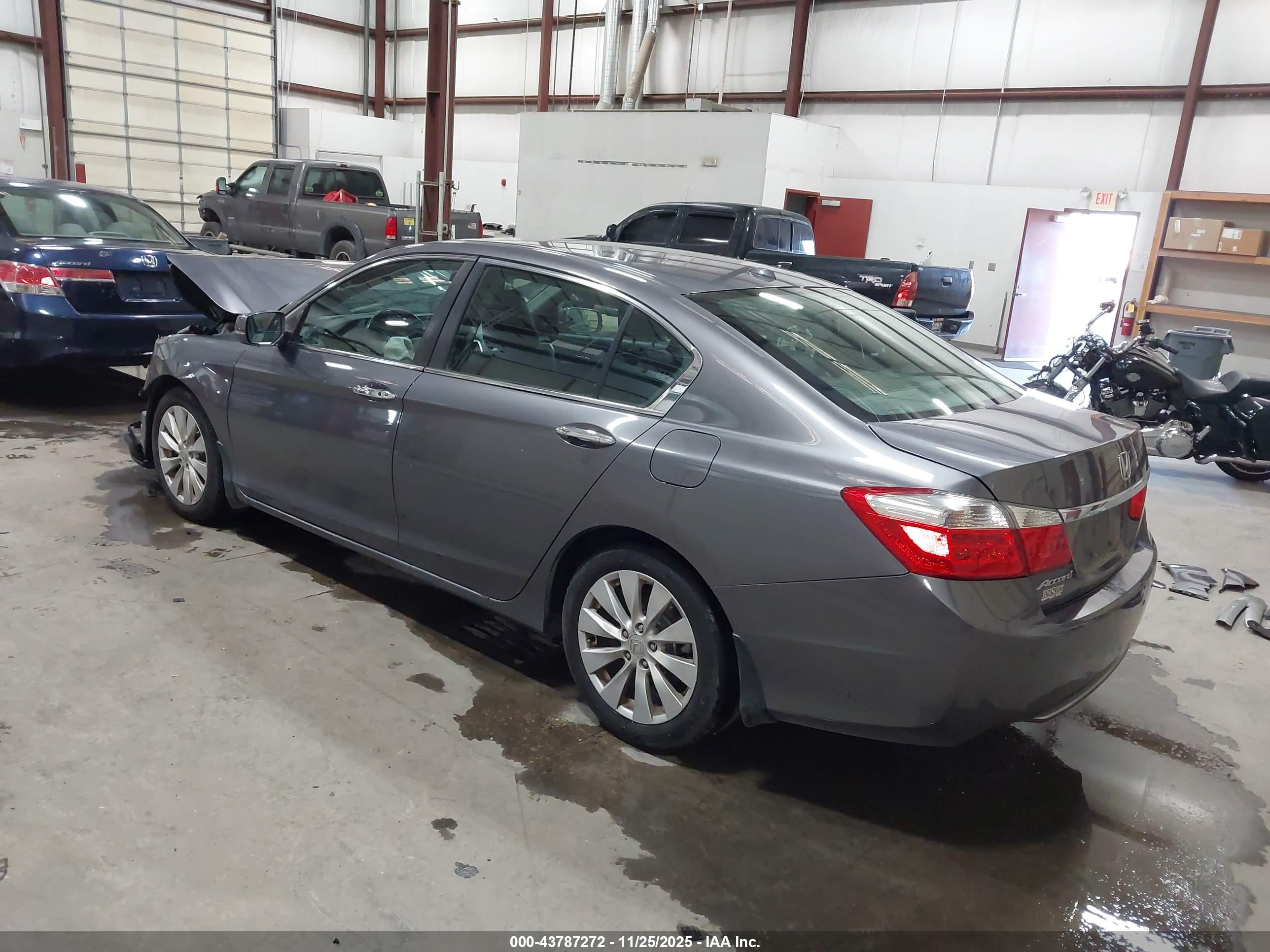 HONDA ACCORD image 3