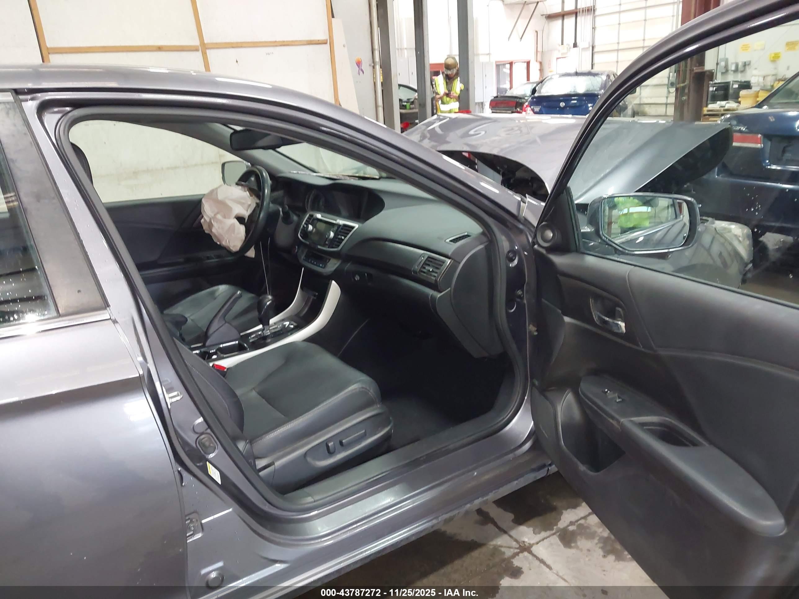 HONDA ACCORD image 5