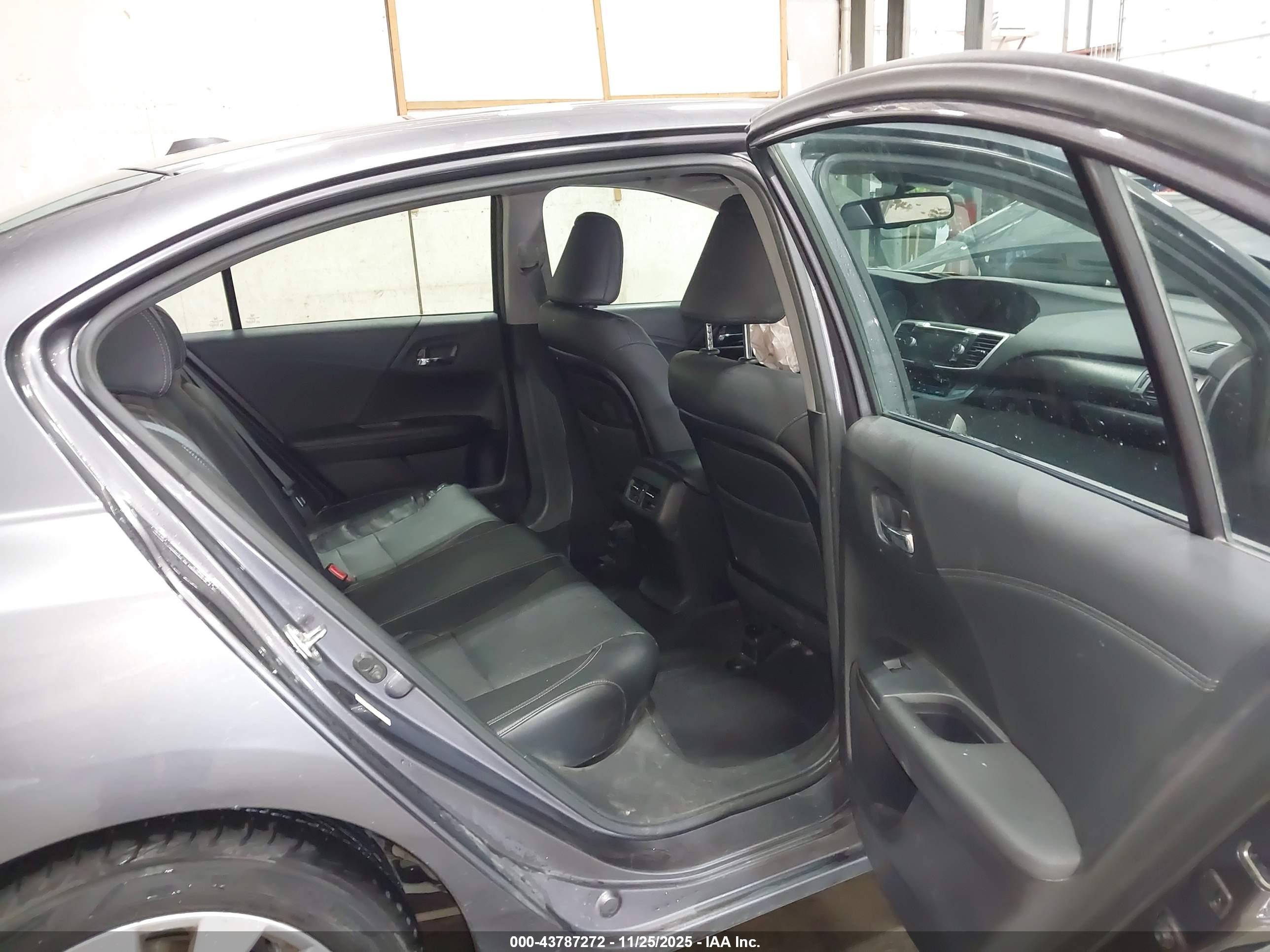 HONDA ACCORD image 8