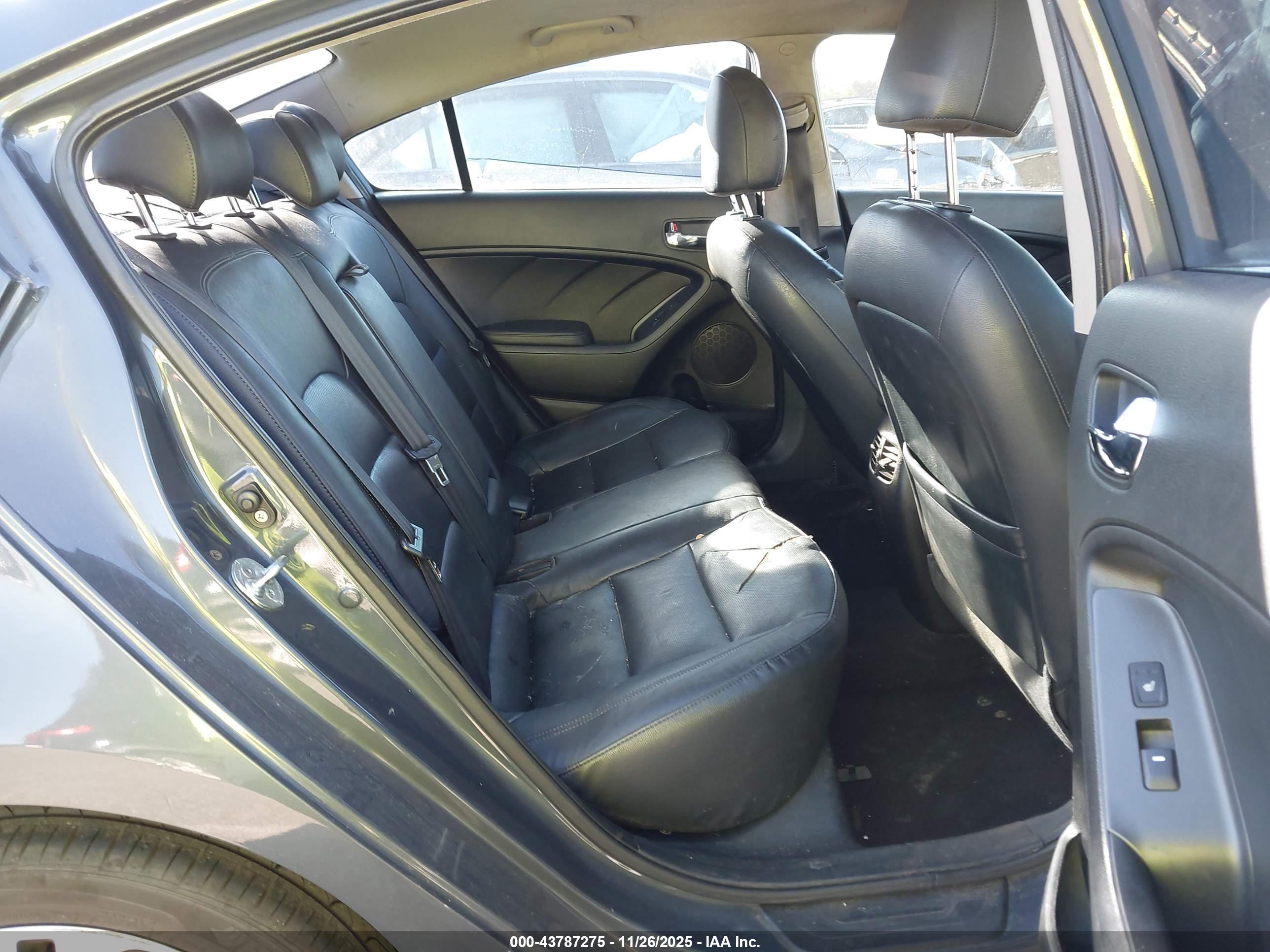 KIA FORTE image 8