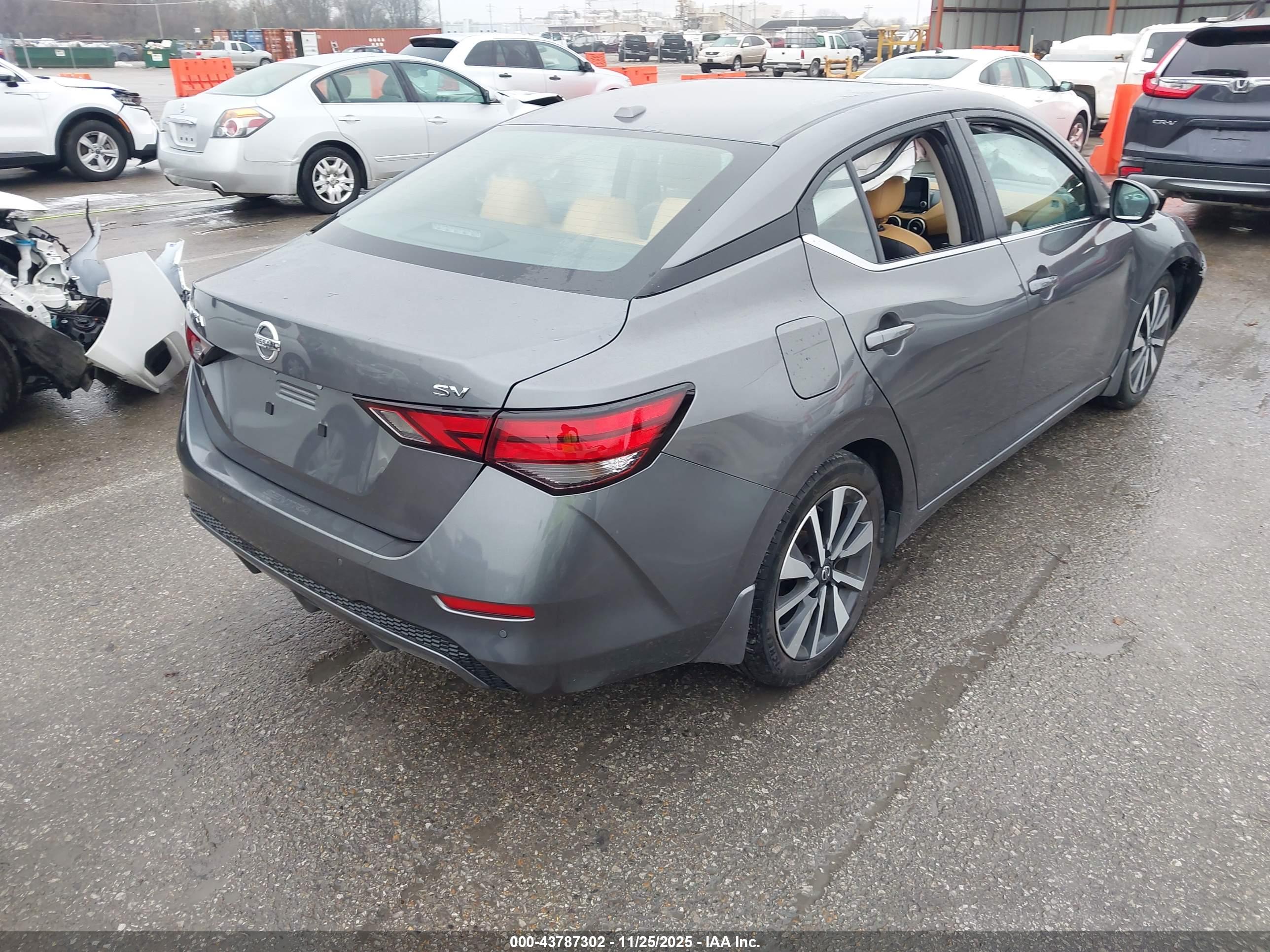 NISSAN SENTRA image 4