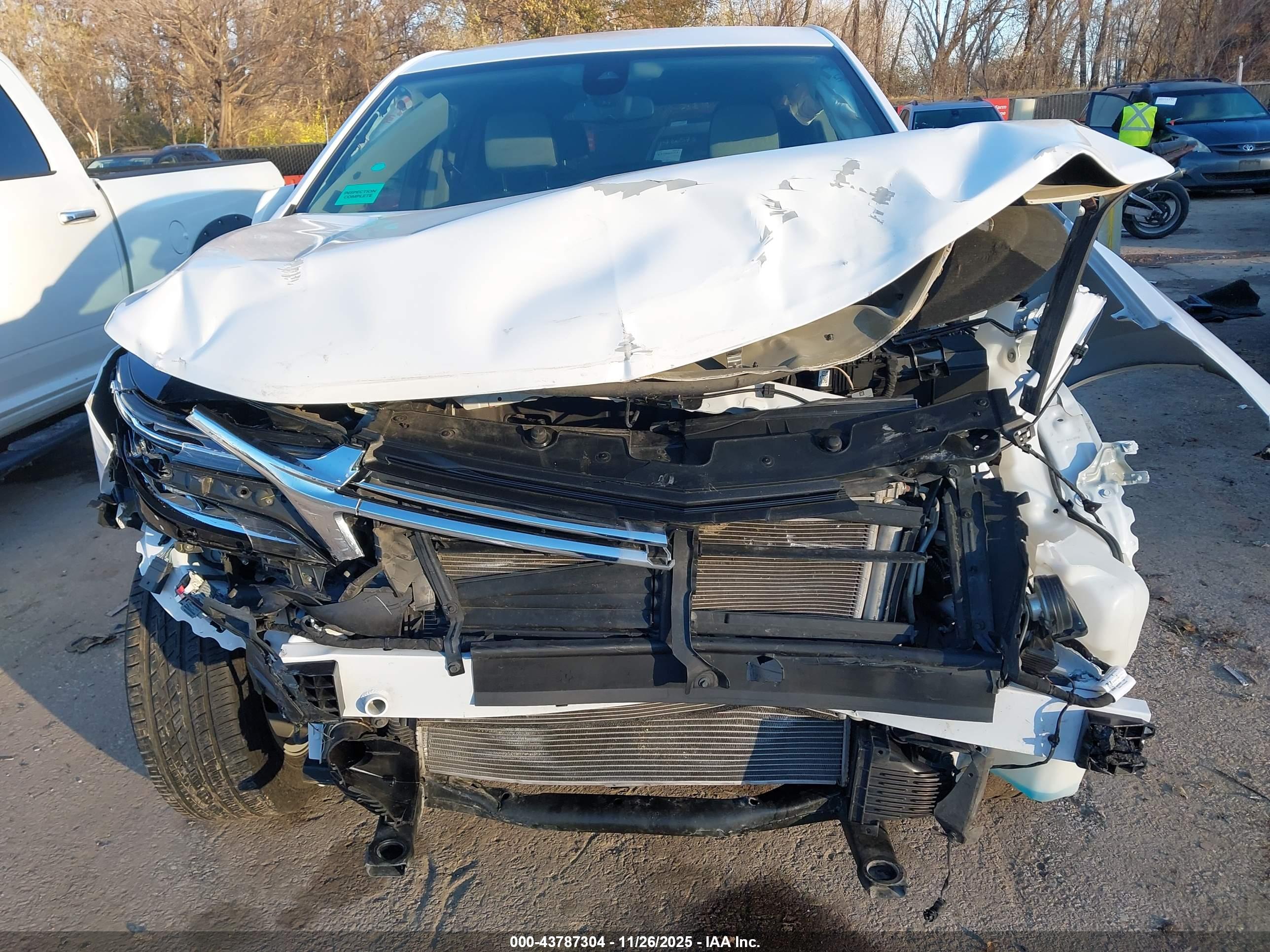CHEVROLET EQUINOX image 6