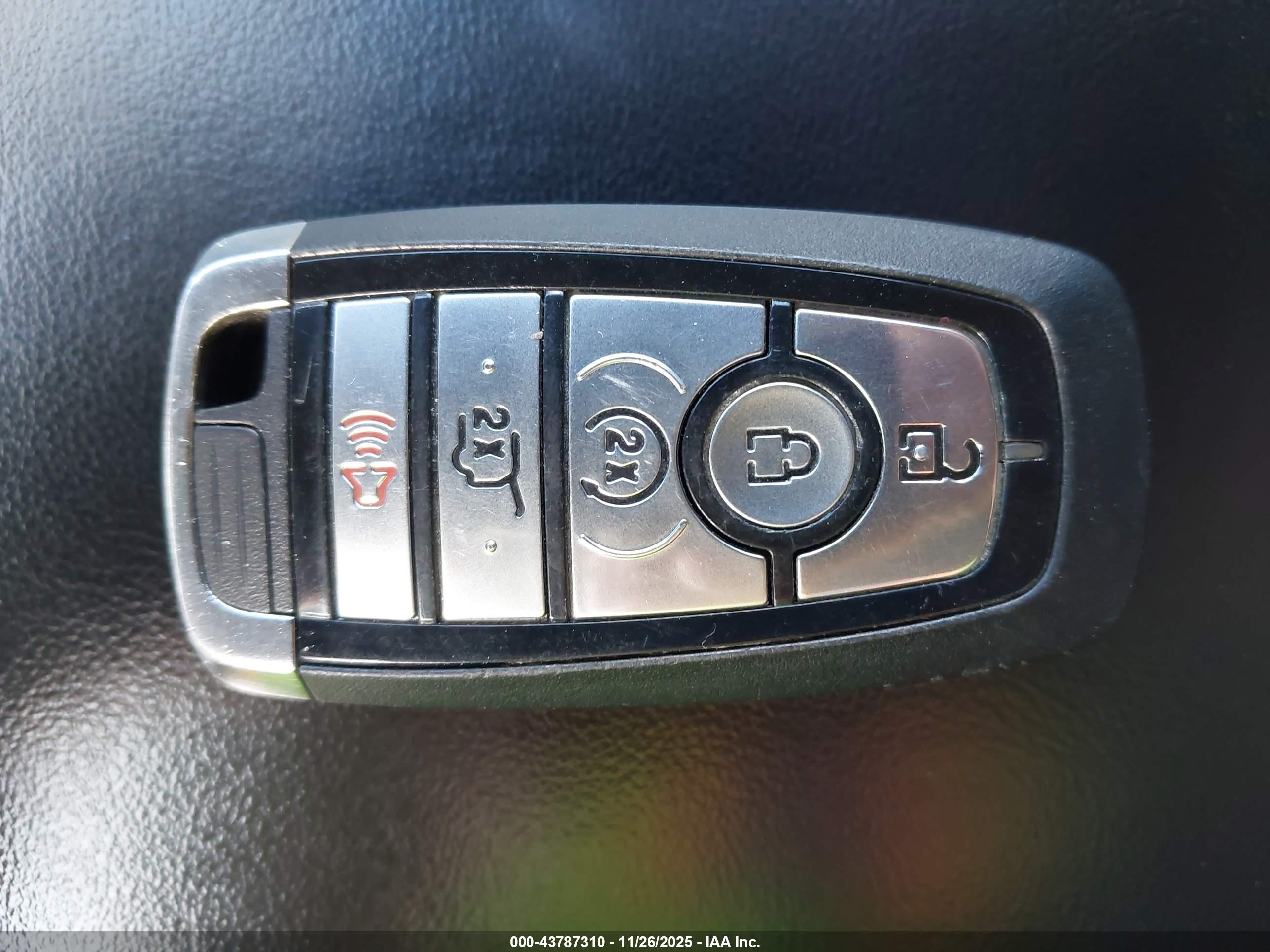 FORD EXPLORER image 11