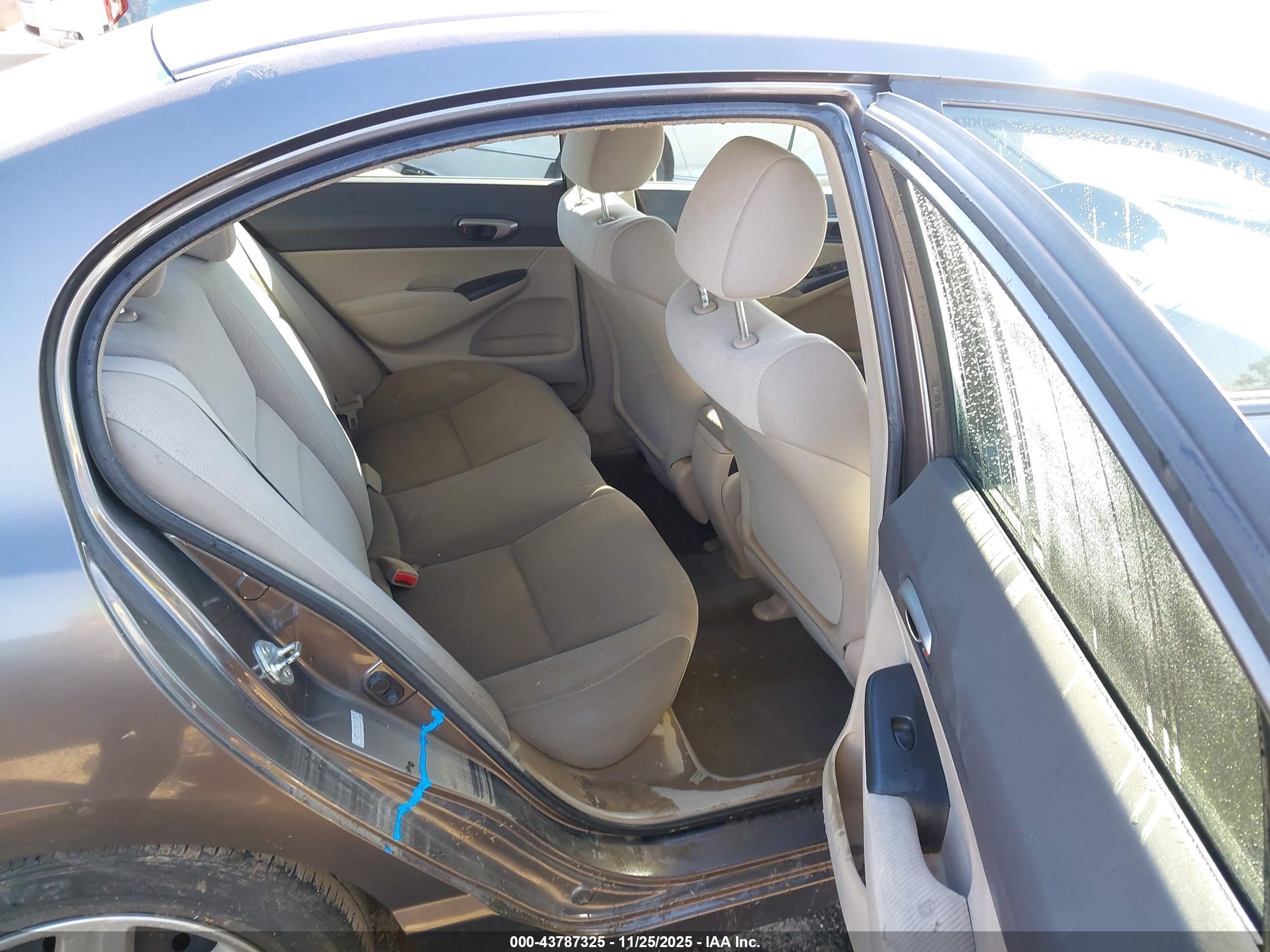 HONDA CIVIC image 8