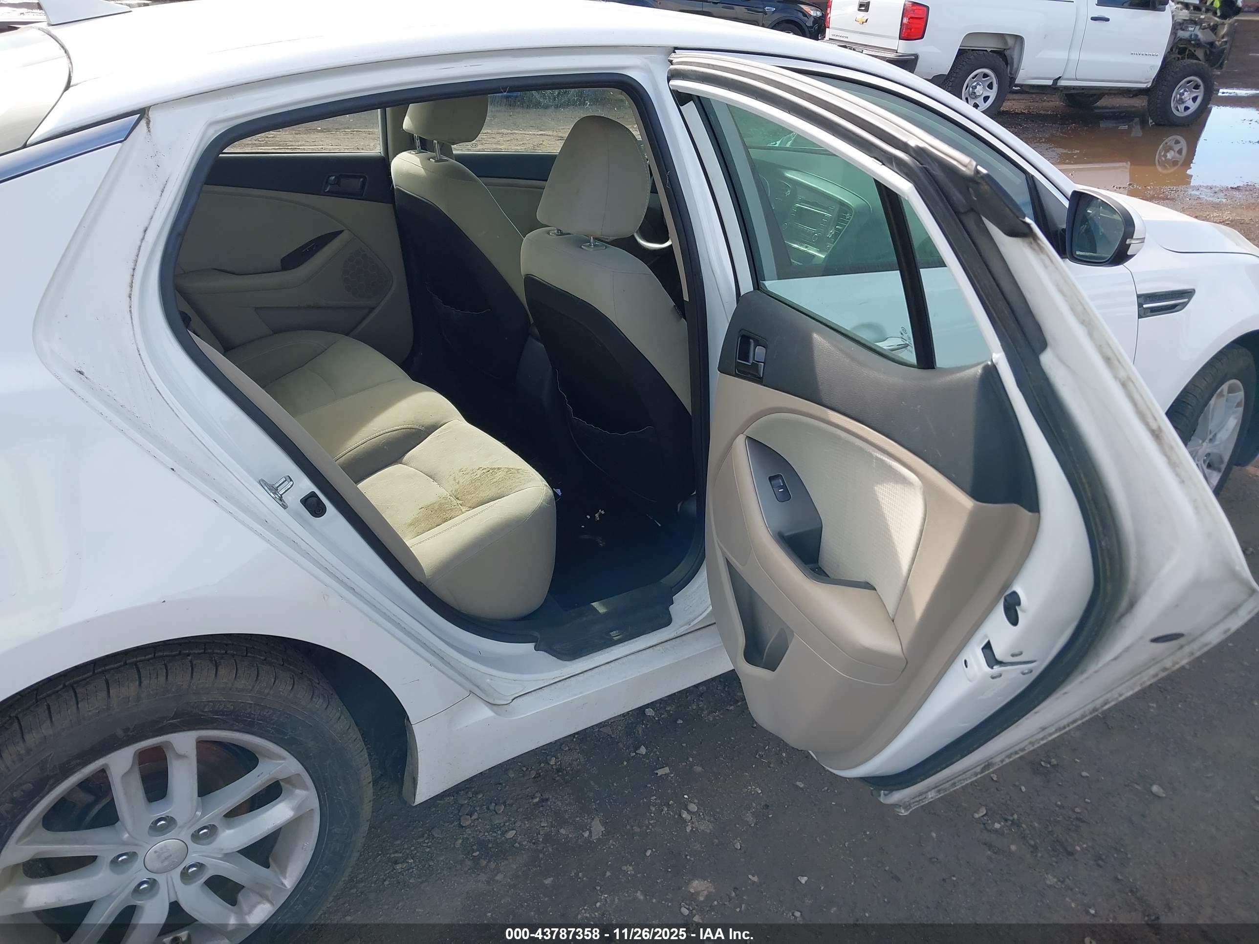 KIA OPTIMA image 8