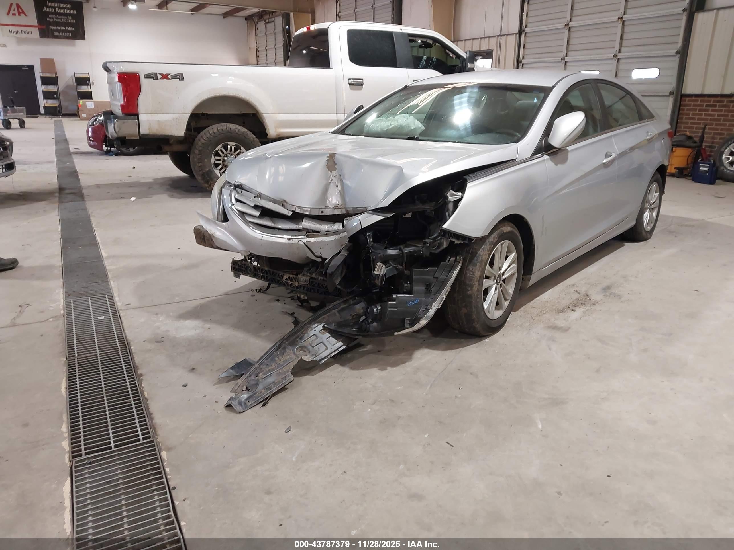 HYUNDAI SONATA image 2