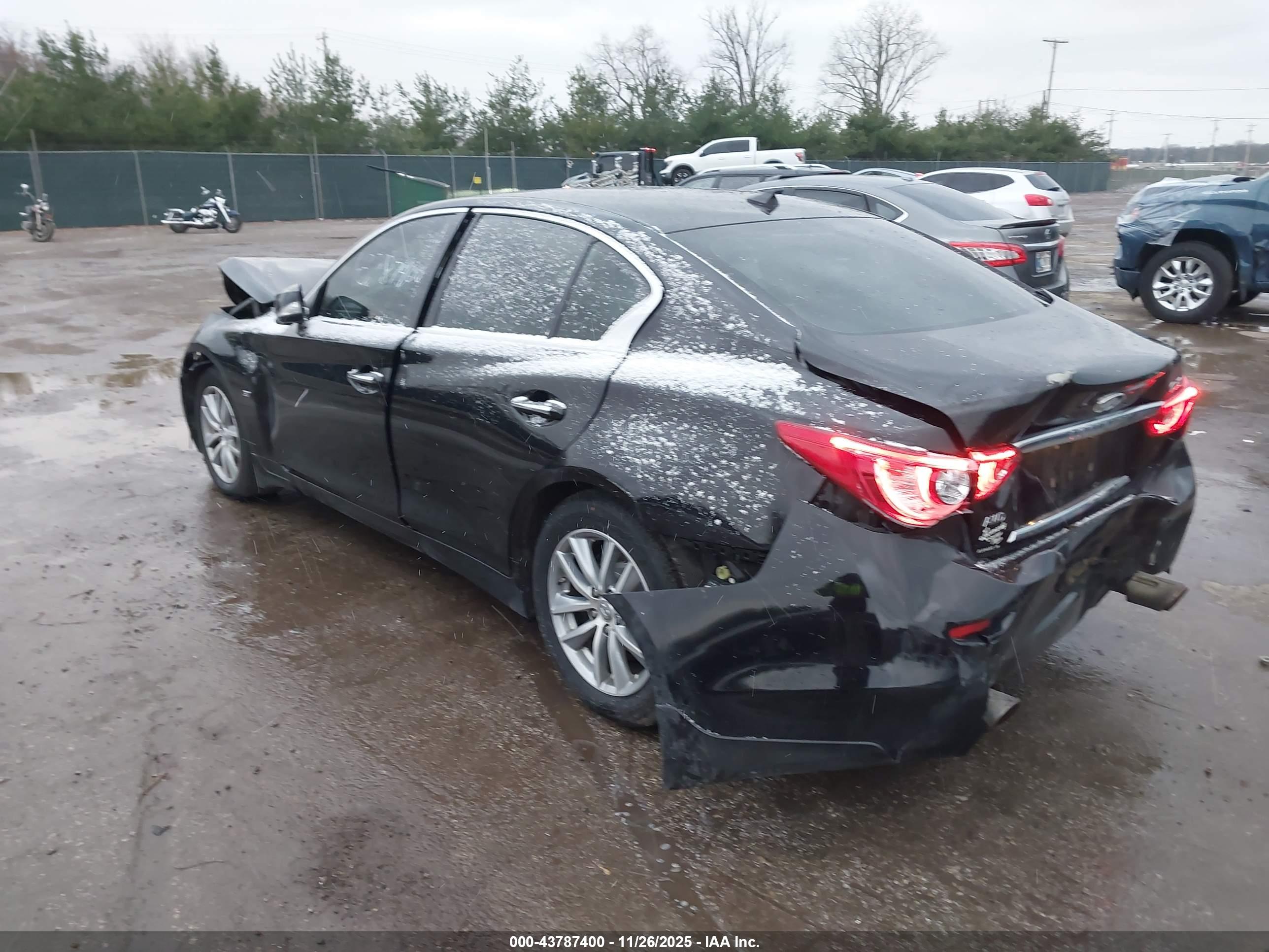 INFINITI Q50 image 3