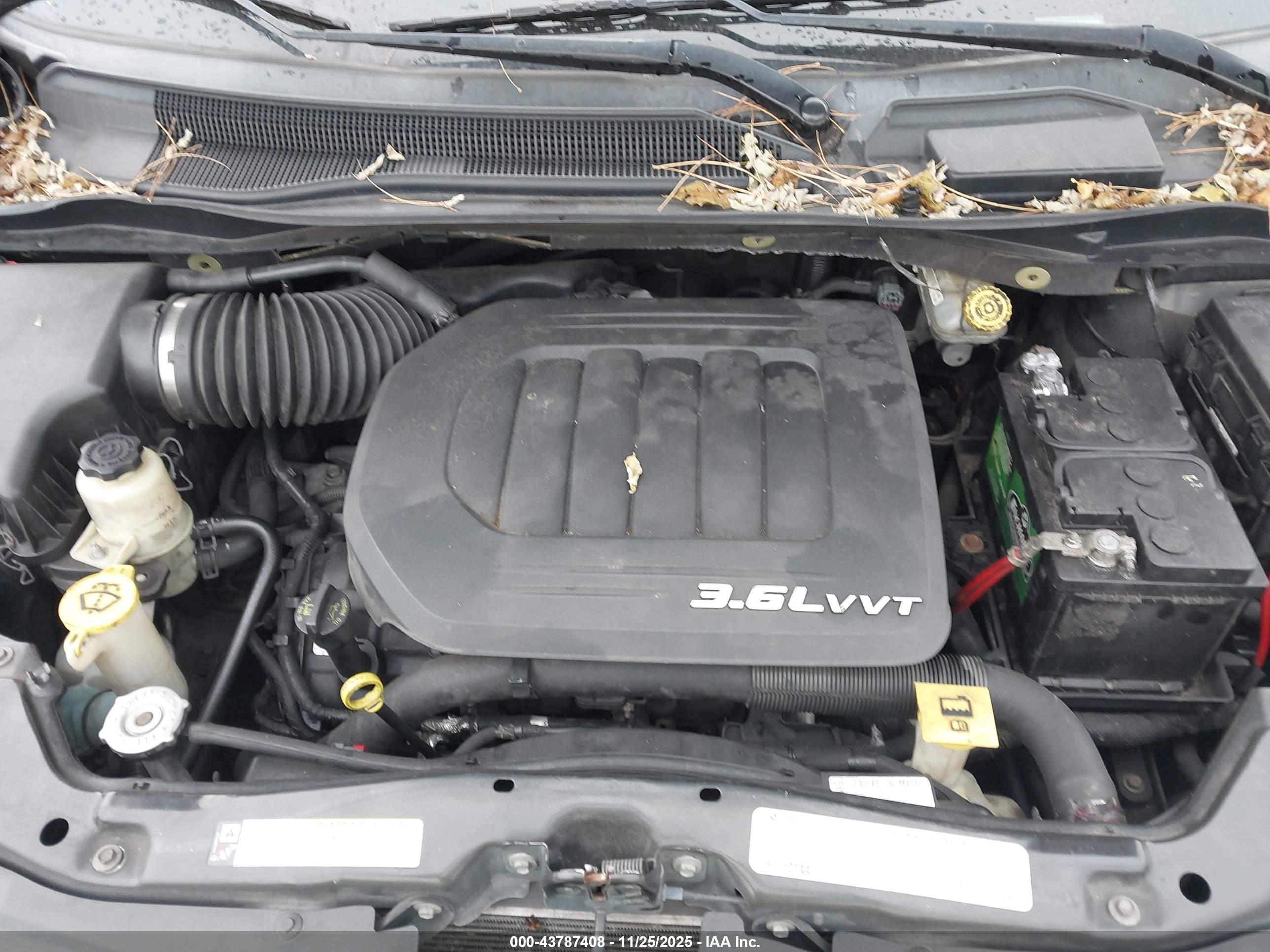 CHRYSLER TOWN image 10