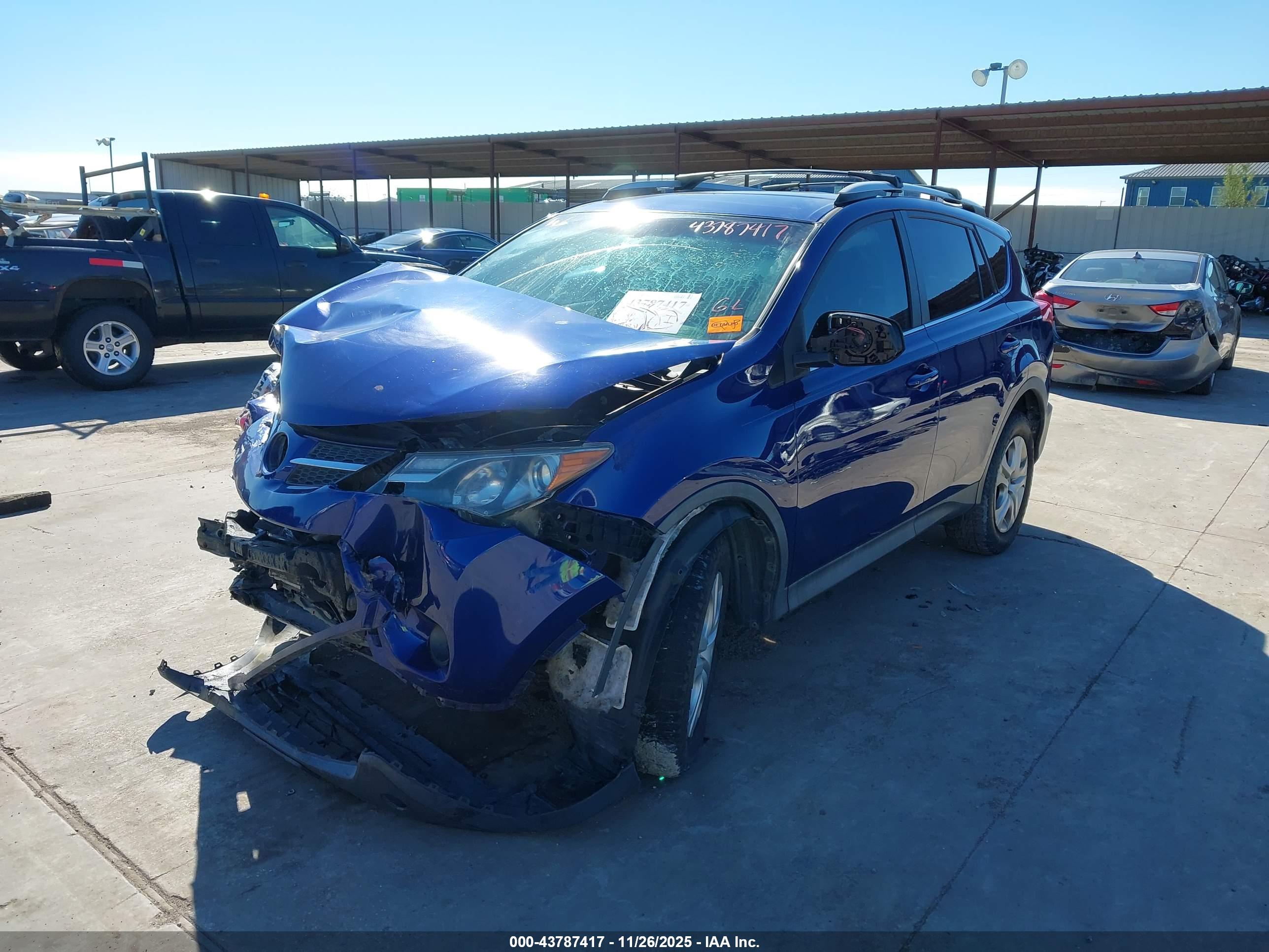 TOYOTA RAV4 image 2