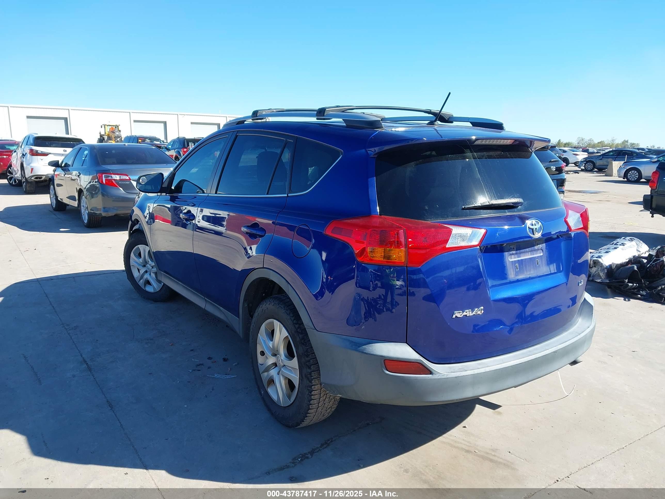 TOYOTA RAV4 image 3