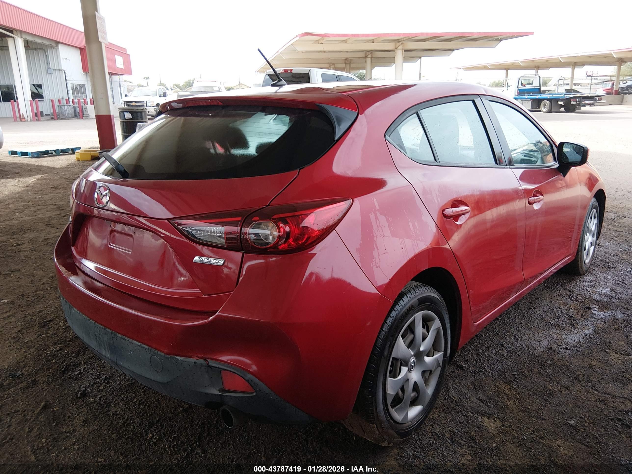 MAZDA MAZDA3 image 4