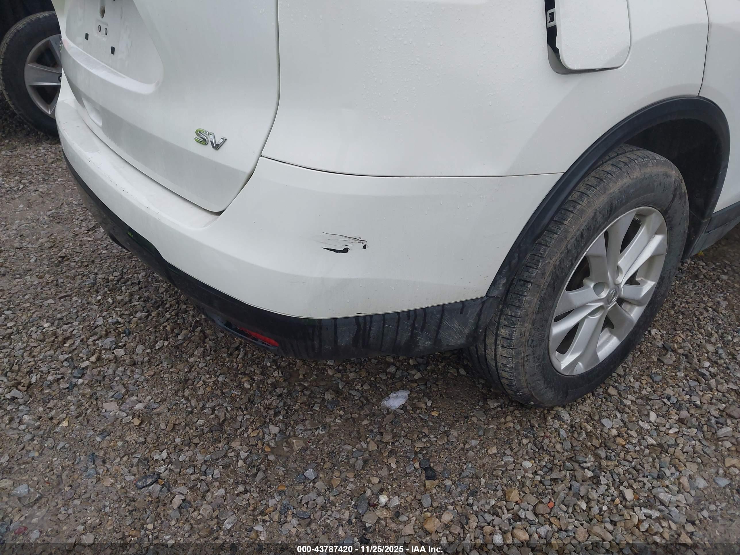 NISSAN ROGUE image 6
