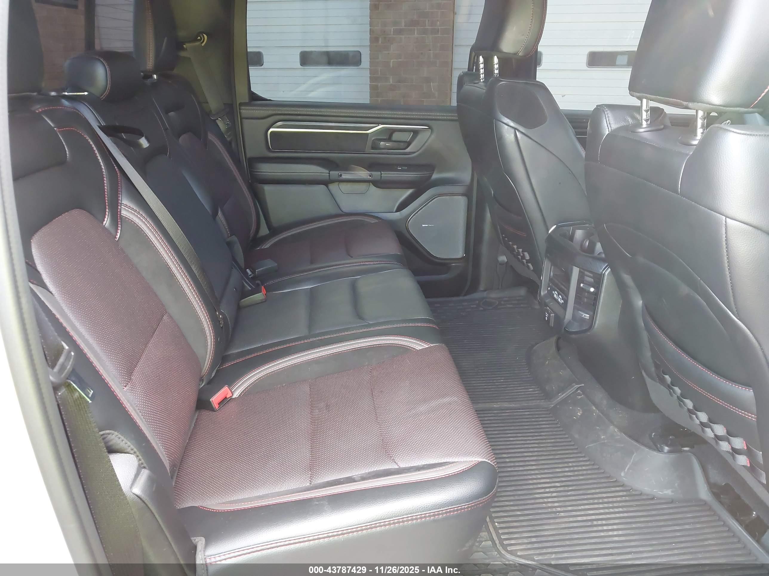 RAM 1500 image 8