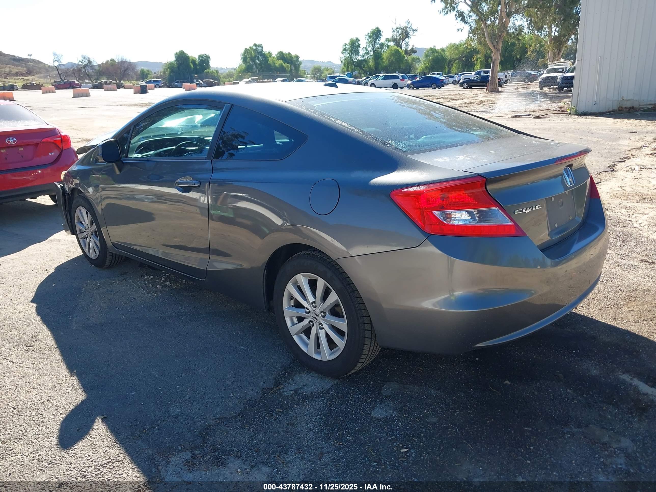 HONDA CIVIC image 3