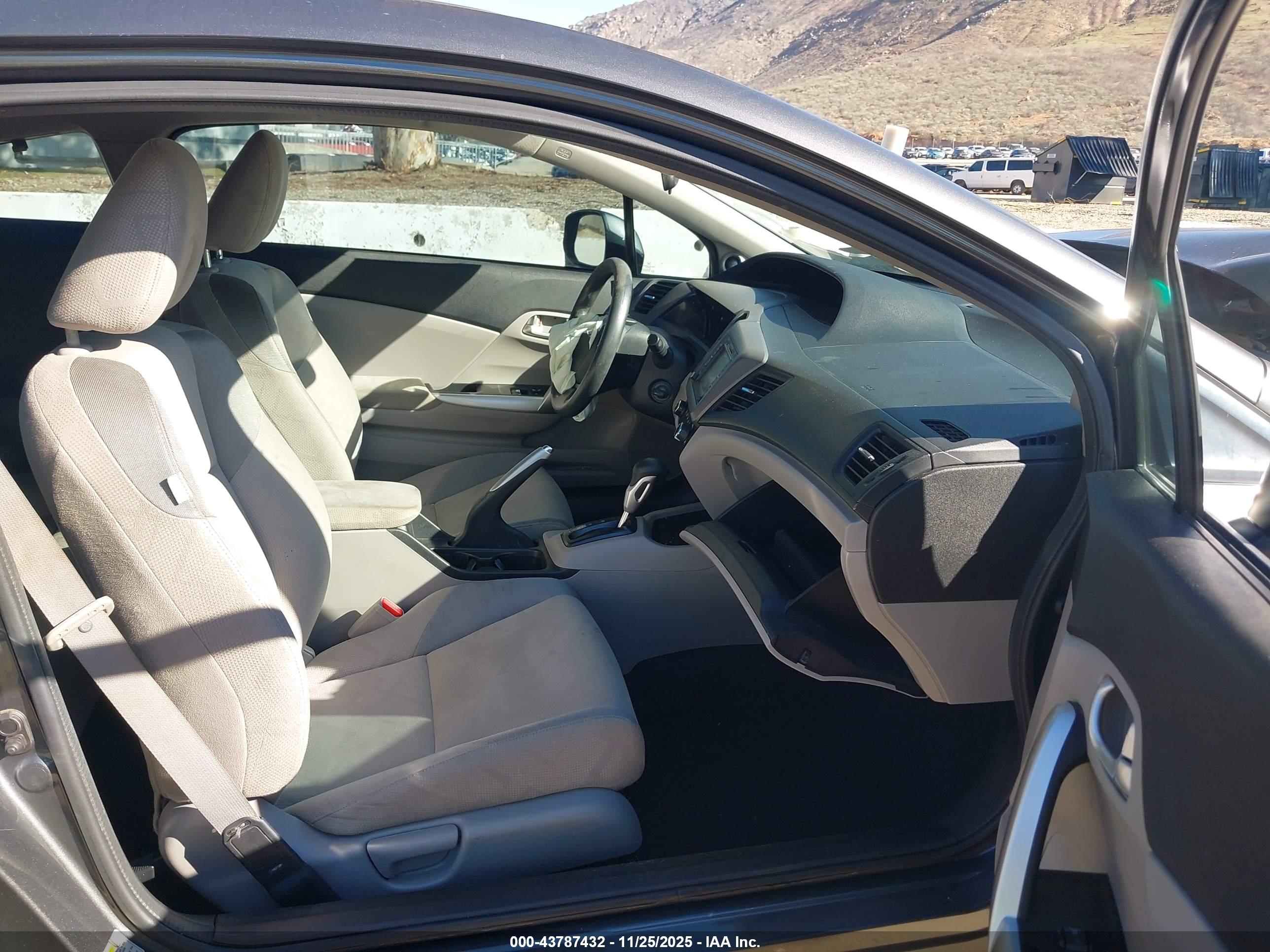 HONDA CIVIC image 5
