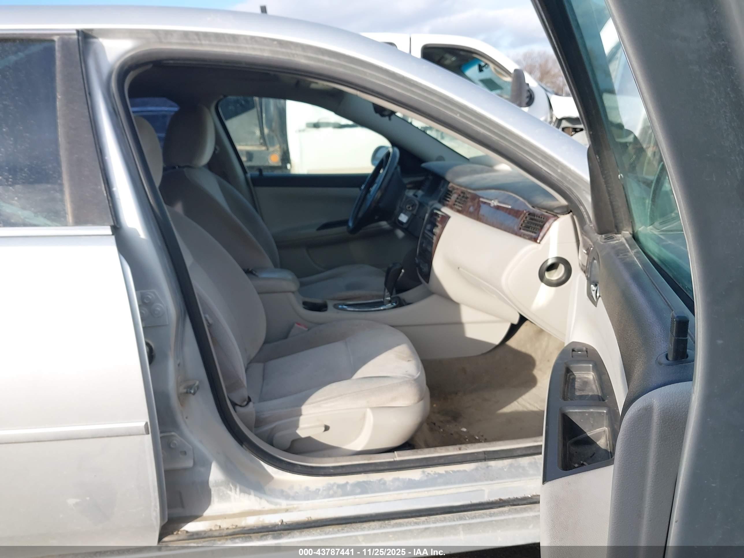 CHEVROLET IMPALA image 5