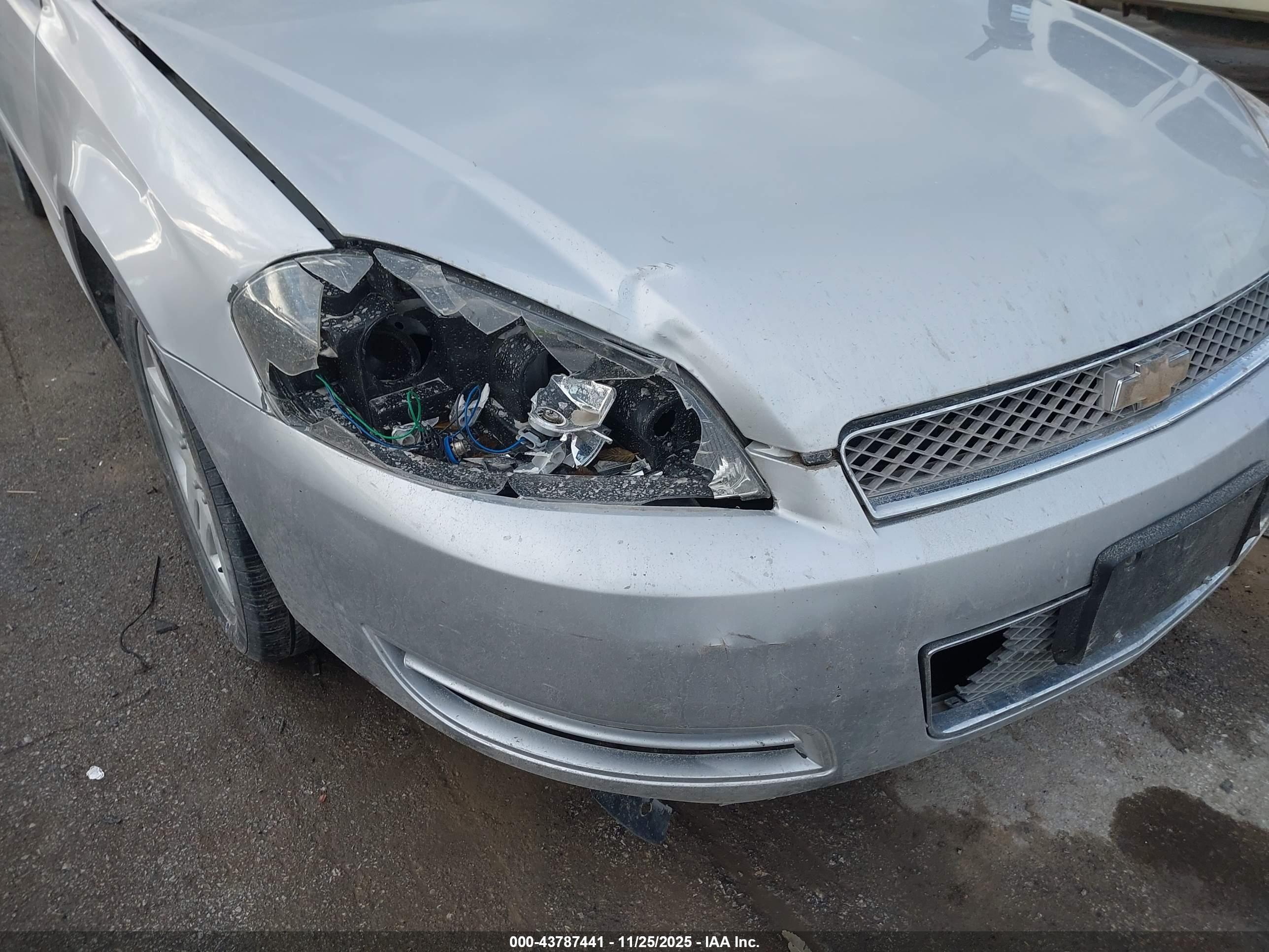 CHEVROLET IMPALA image 6