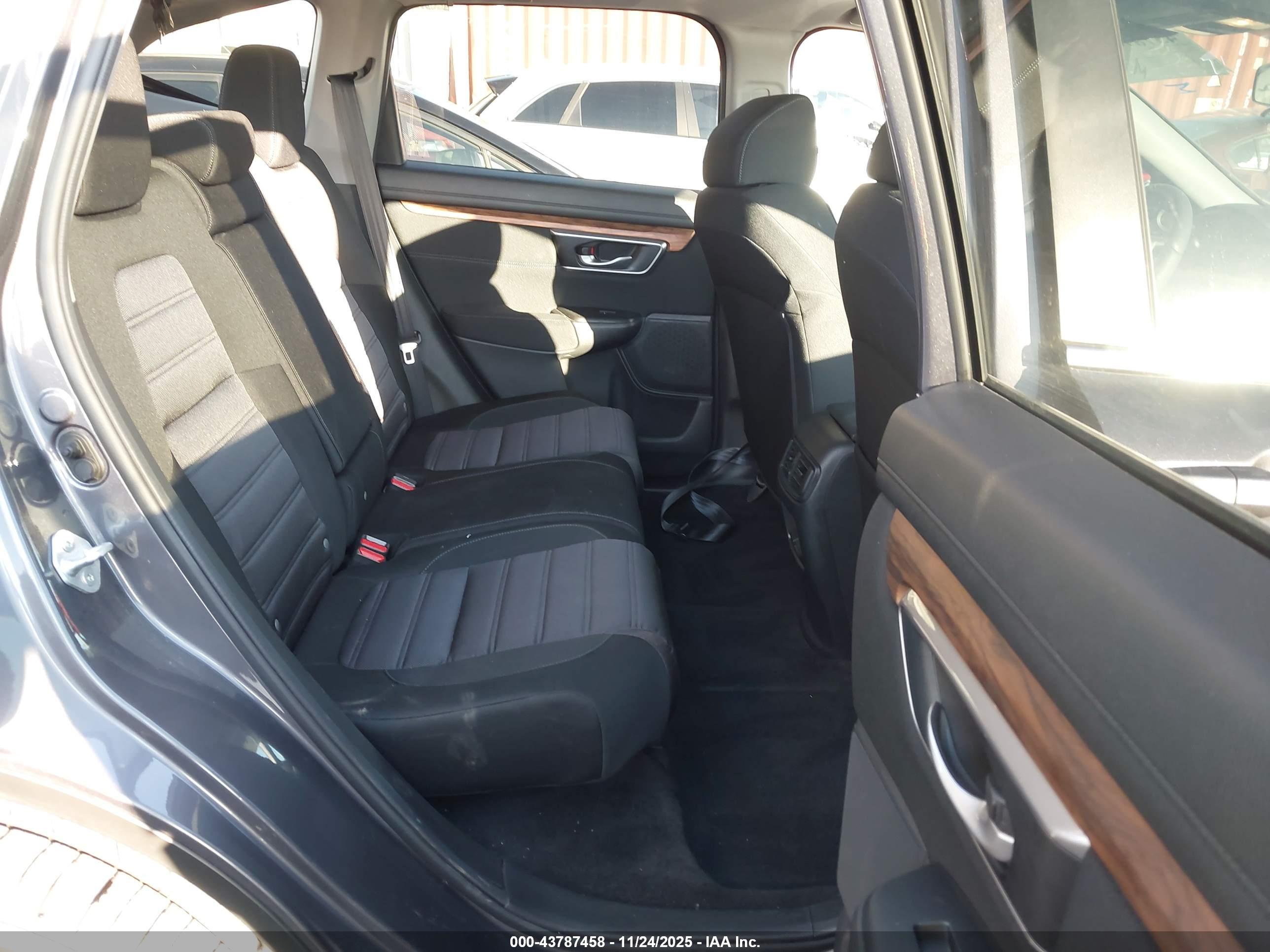 HONDA CR-V image 8