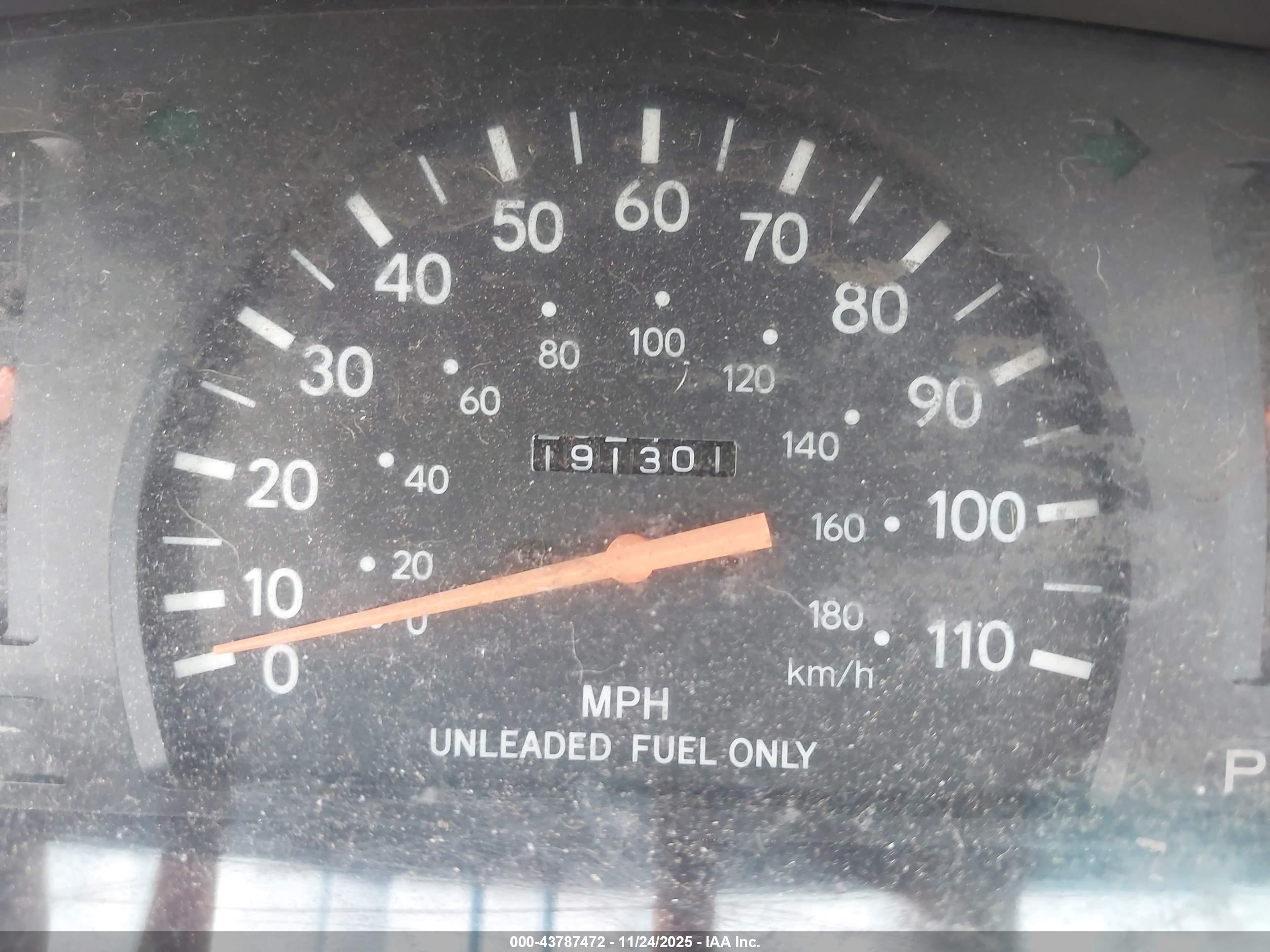 TOYOTA TACOMA image 7