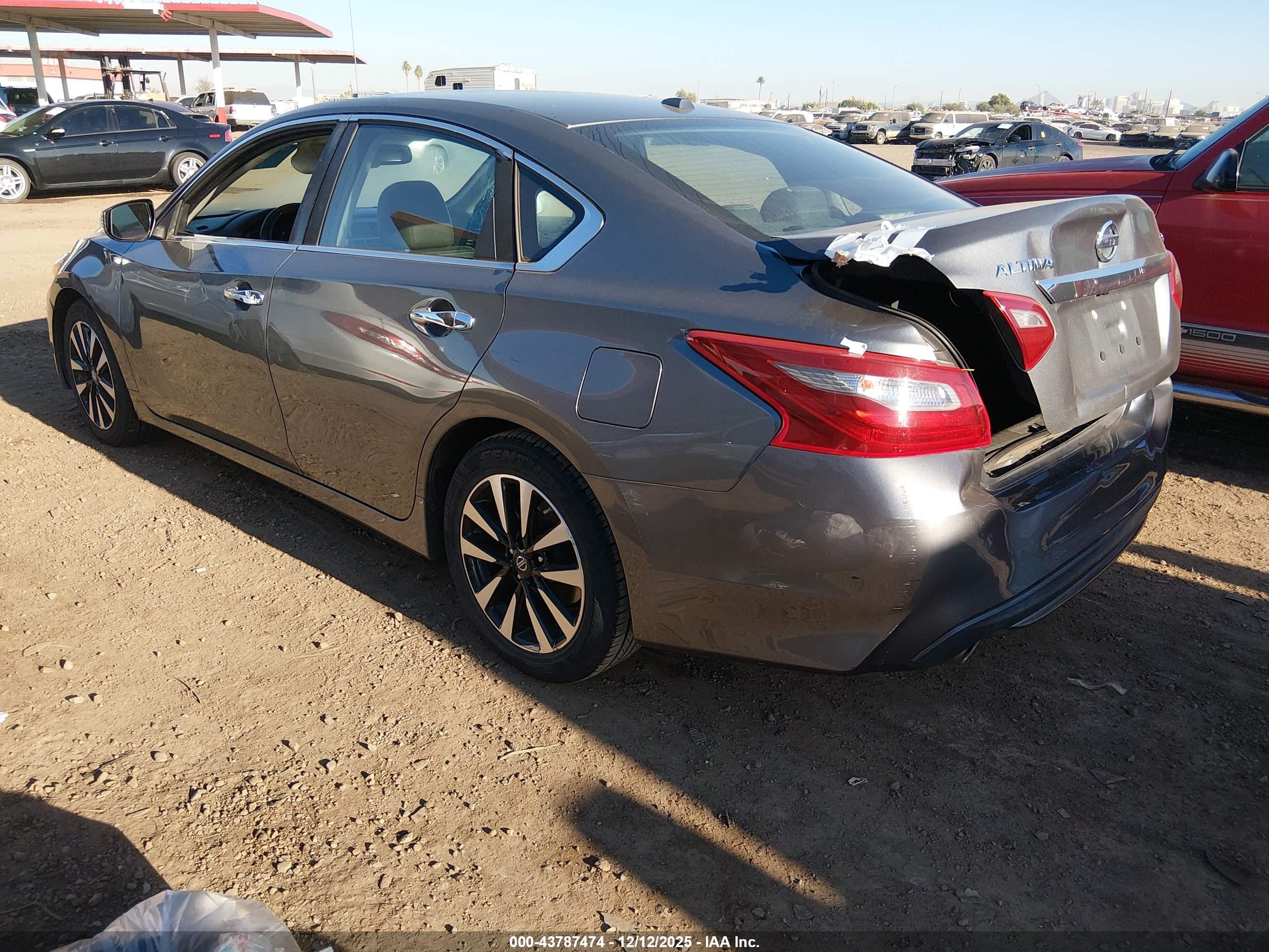 NISSAN ALTIMA image 3
