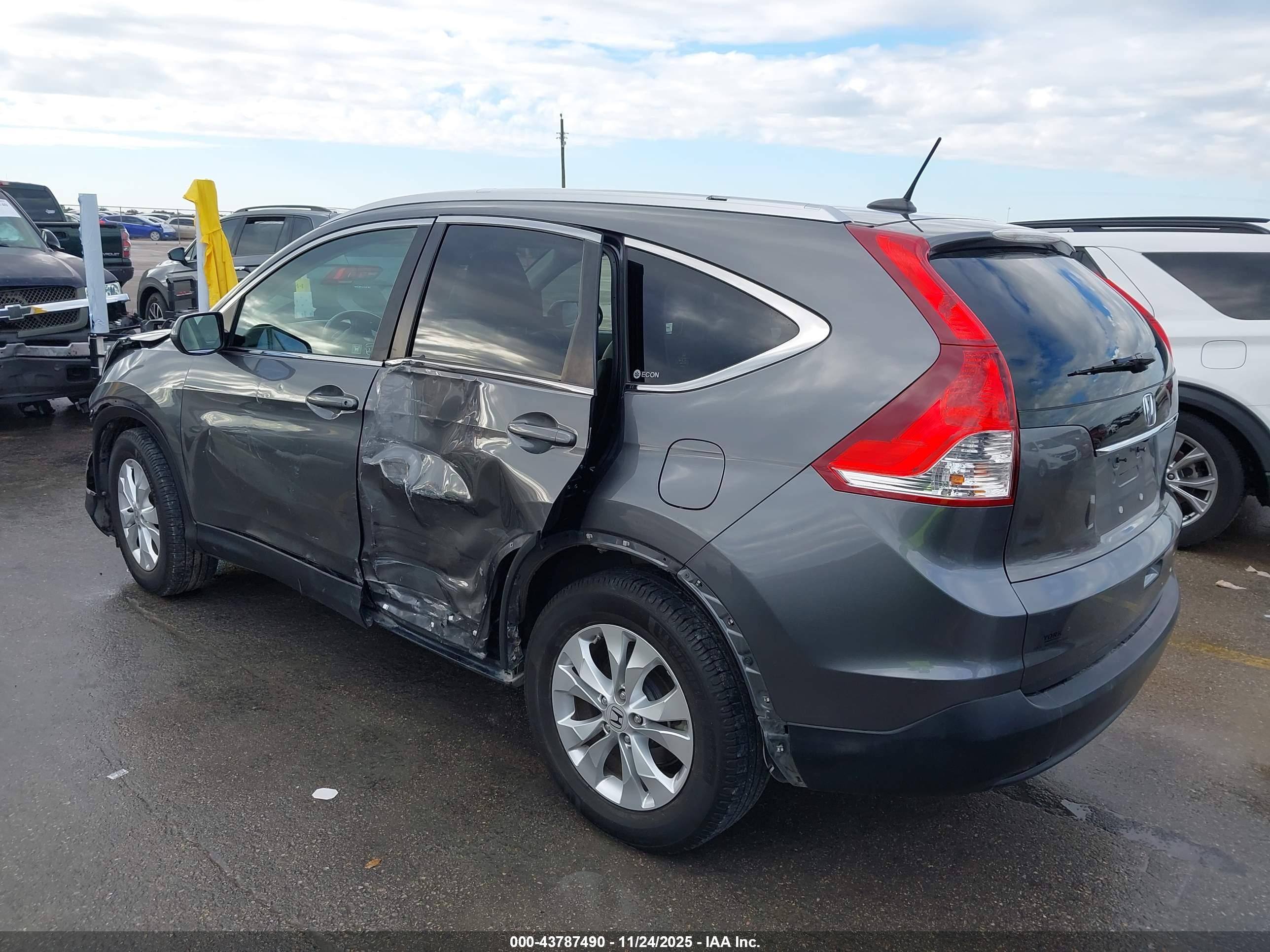 HONDA CR-V image 3