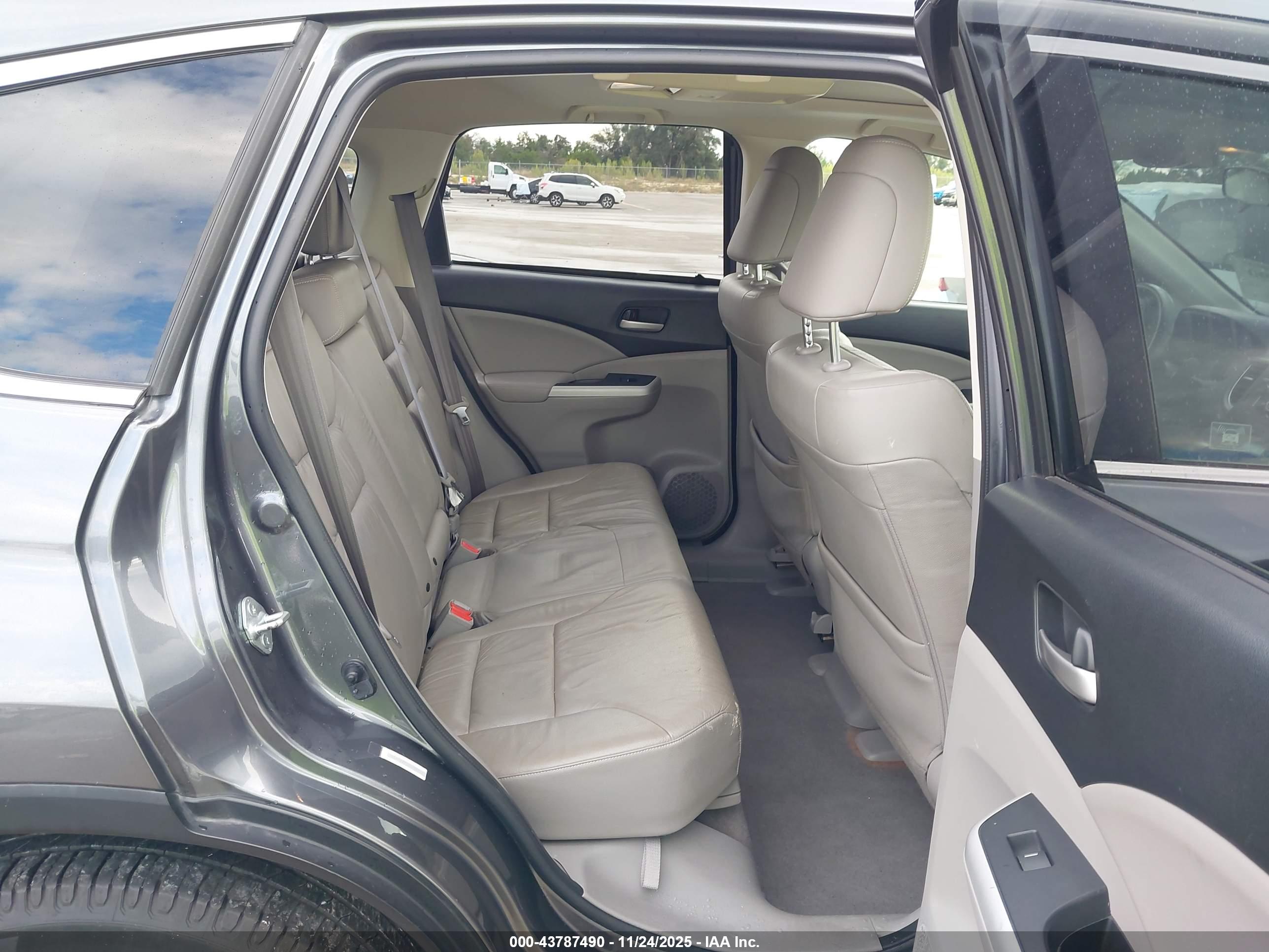 HONDA CR-V image 8