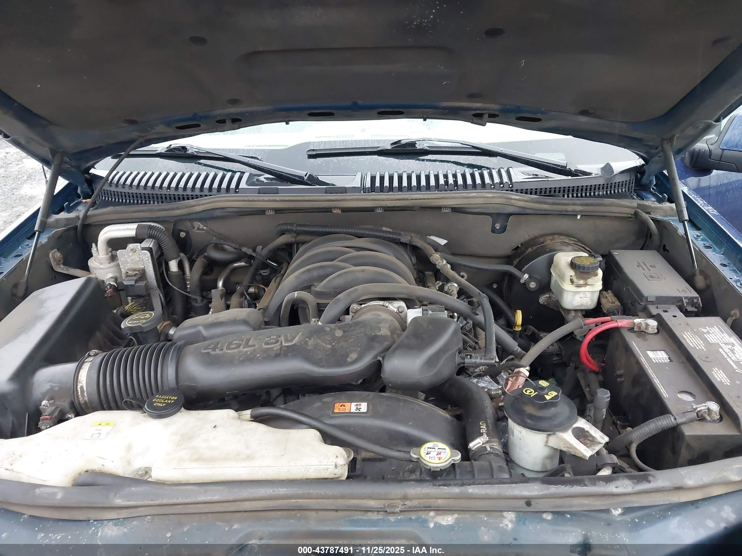 FORD EXPLORER image 10