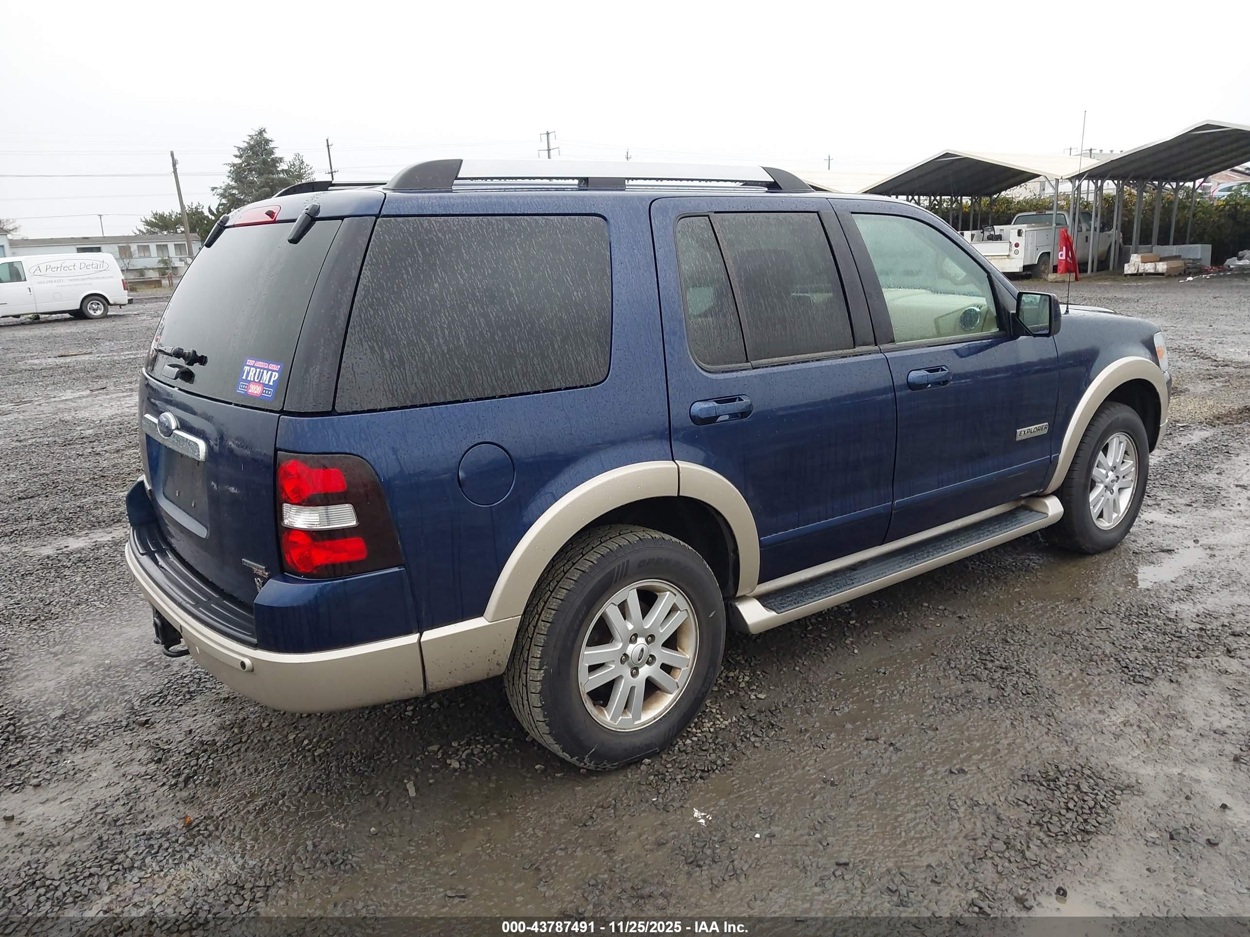 FORD EXPLORER image 4