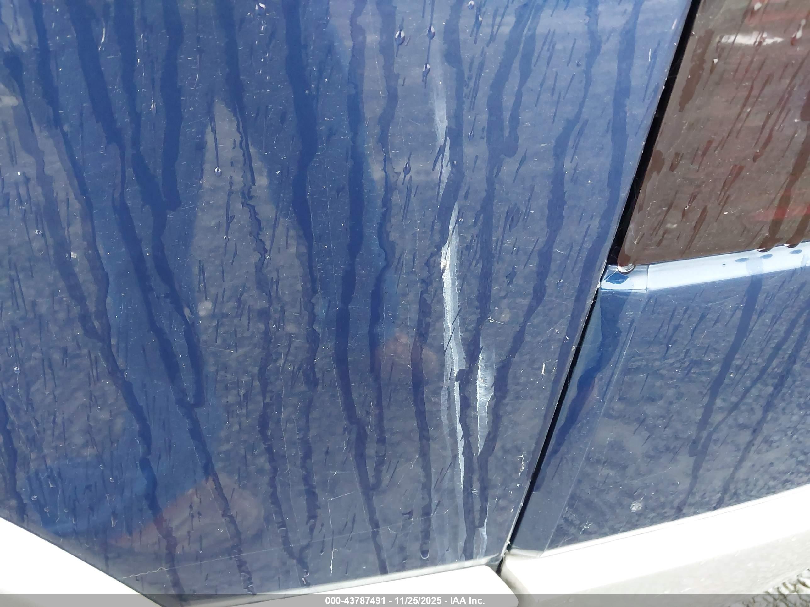 FORD EXPLORER image 6