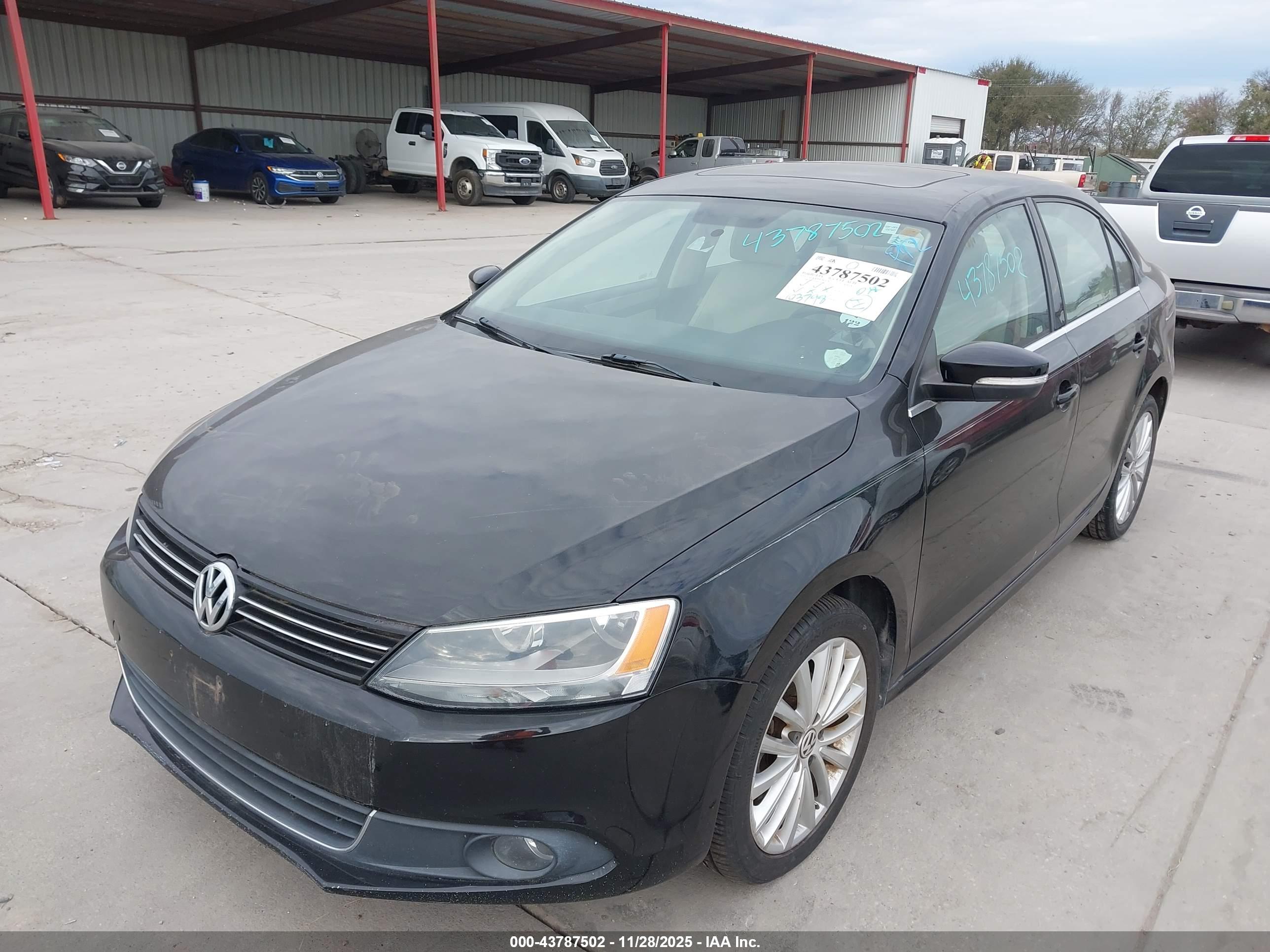 VOLKSWAGEN JETTA image 2