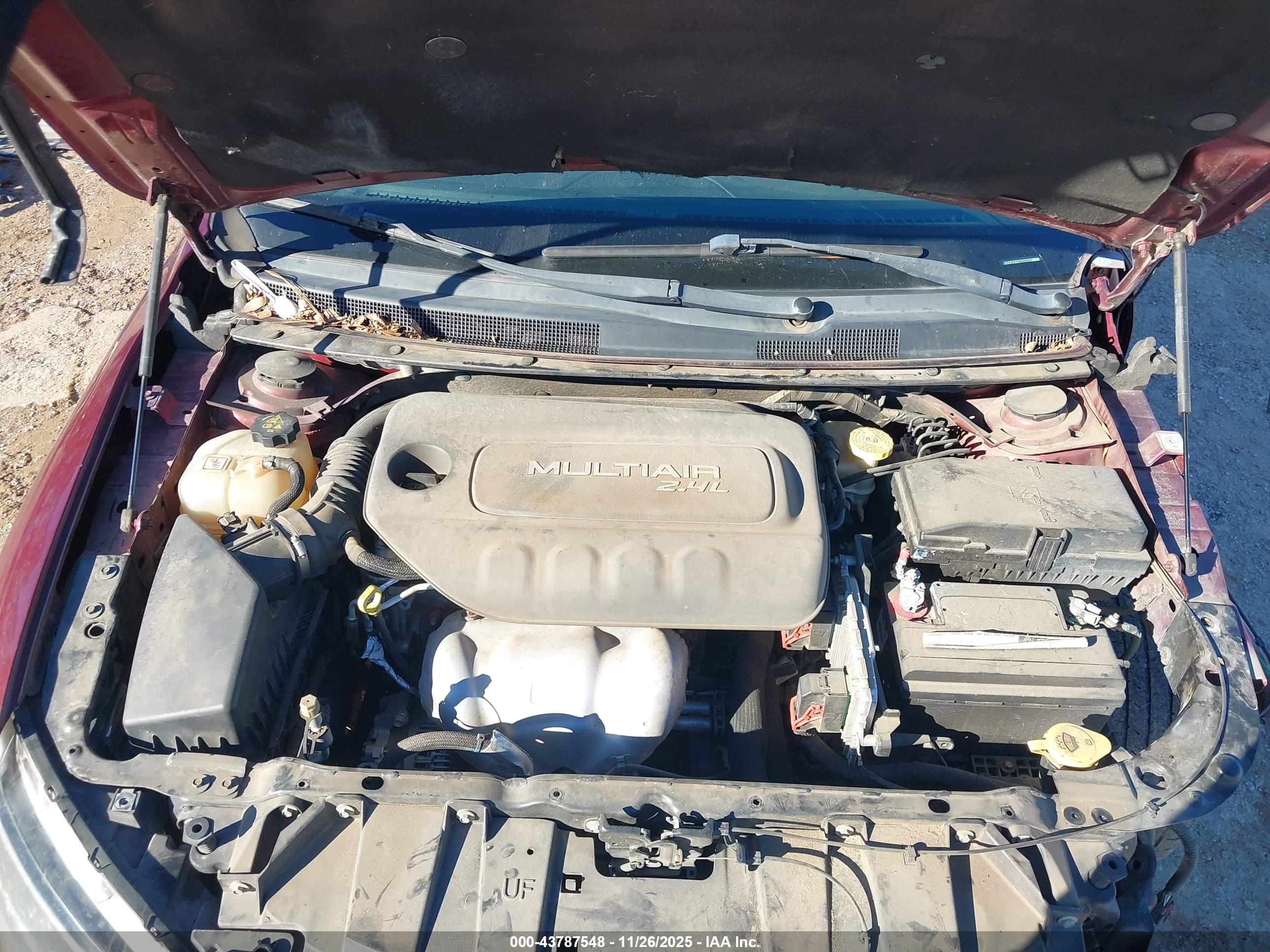 CHRYSLER 200 image 10