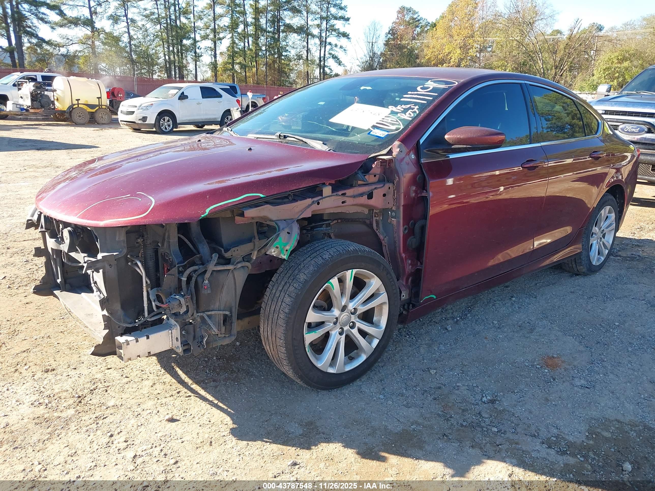 CHRYSLER 200 image 2