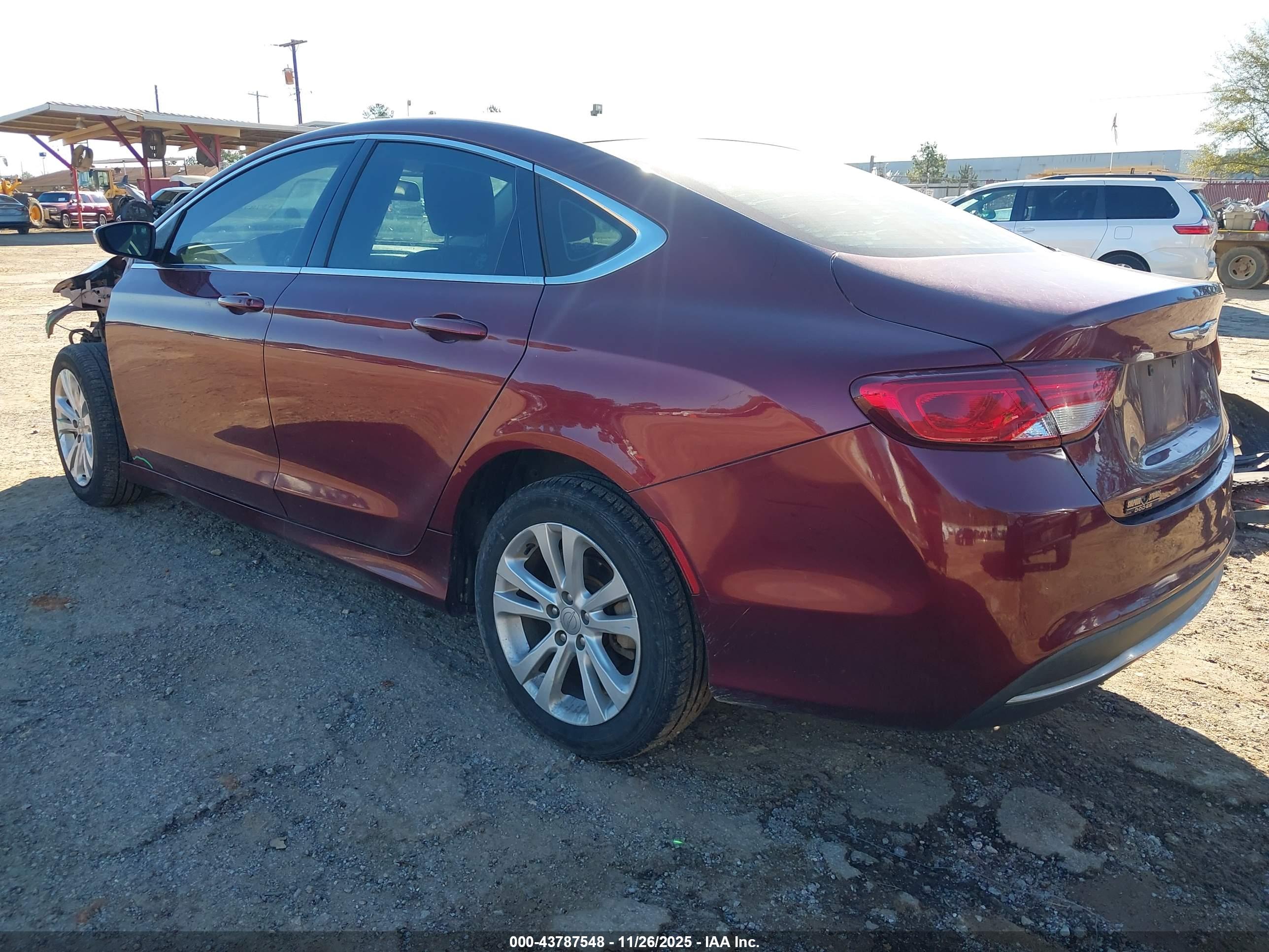 CHRYSLER 200 image 3