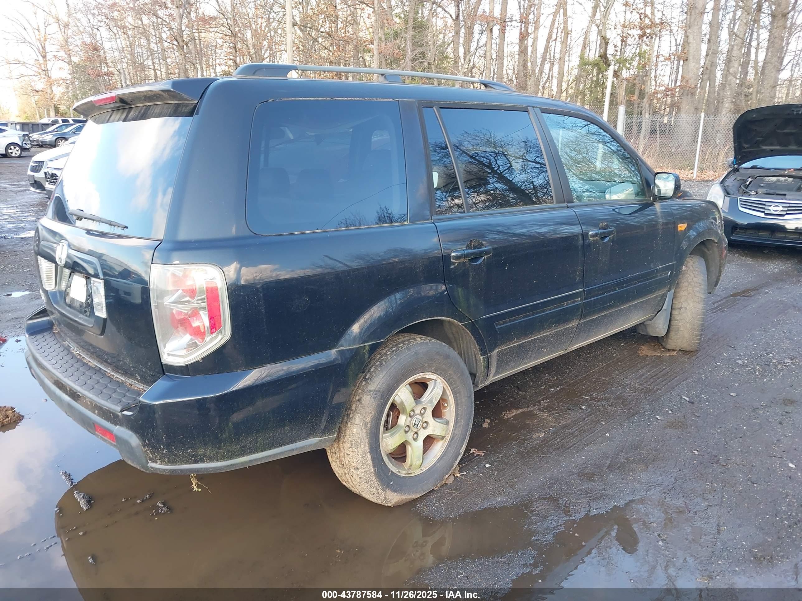 HONDA PILOT image 4